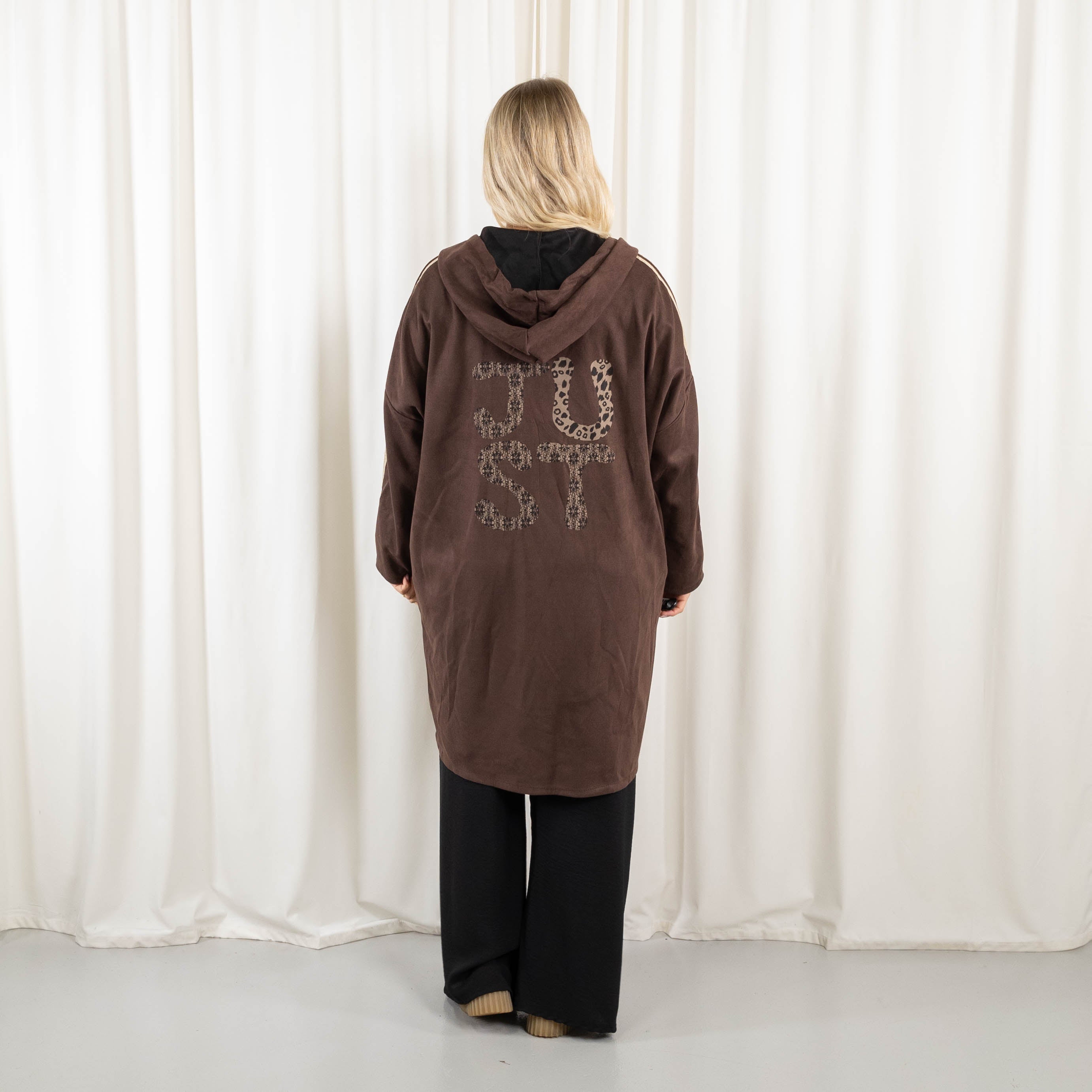 Lola cardigan, Choko