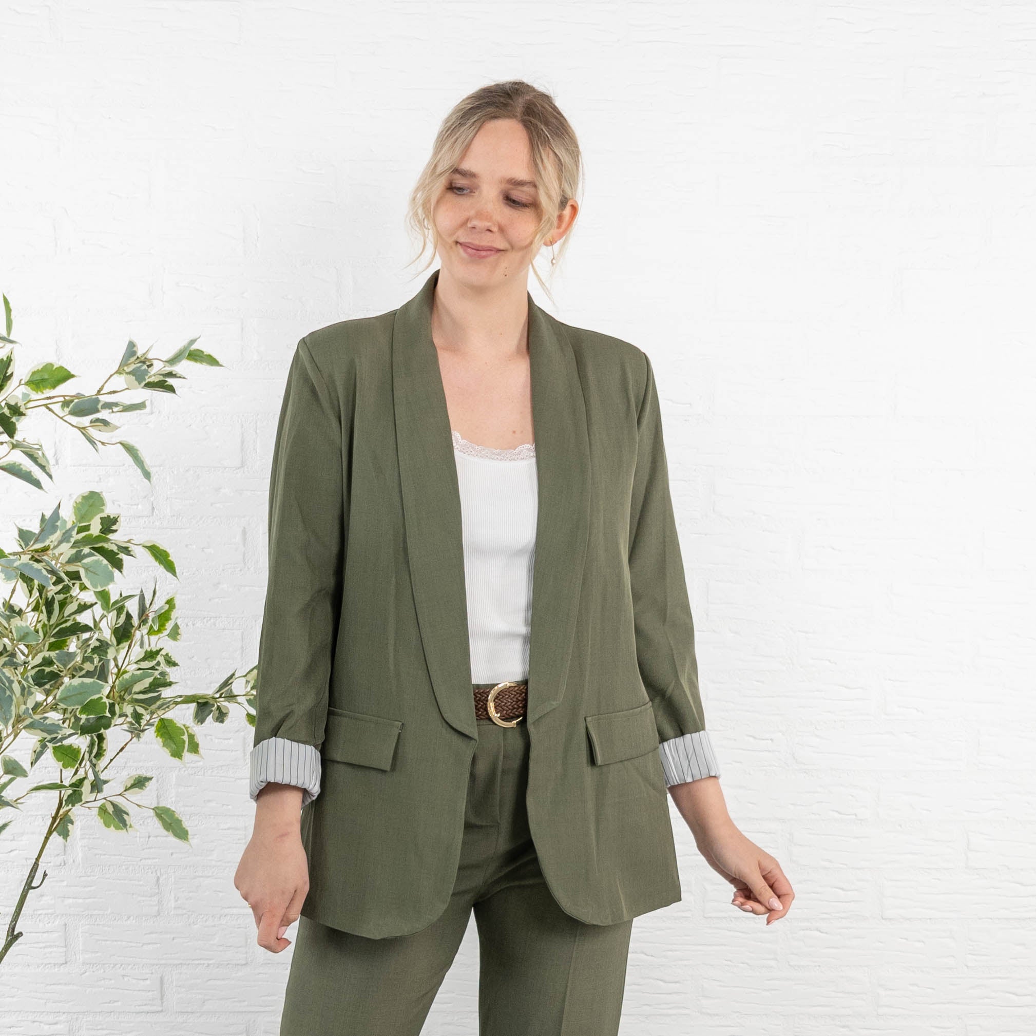 Line habitsæt, Khaki