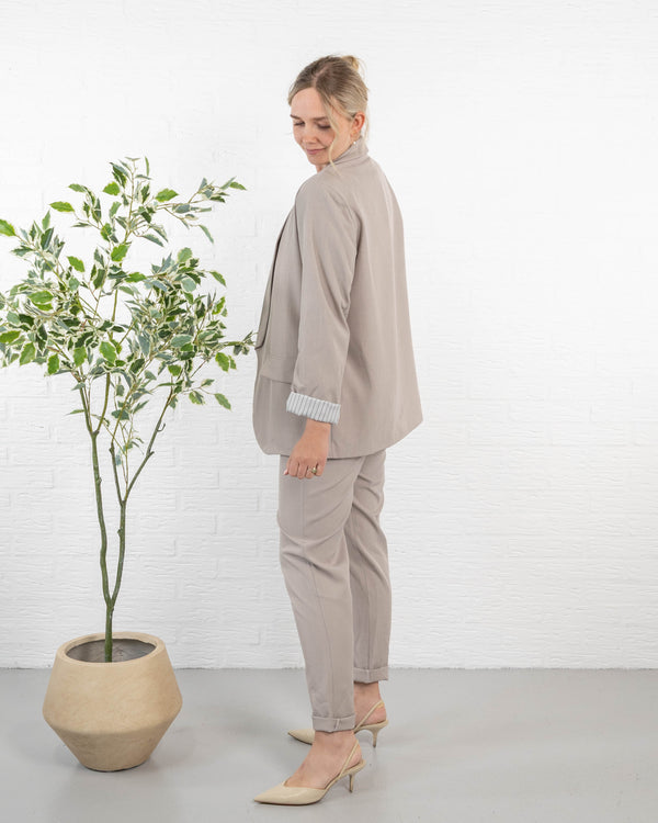 Line habitsæt, Beige