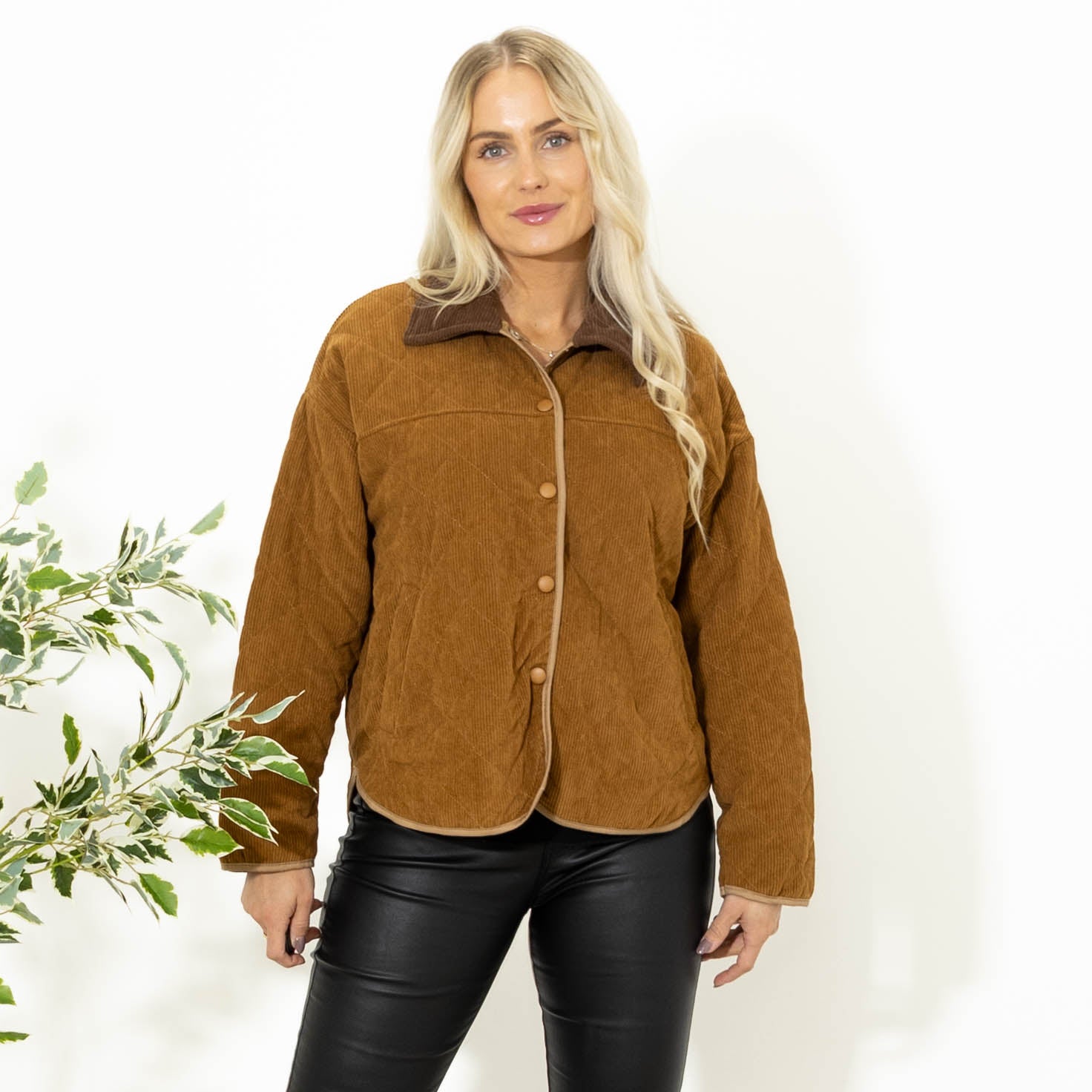 Tyra fløjlsjakke, Camel