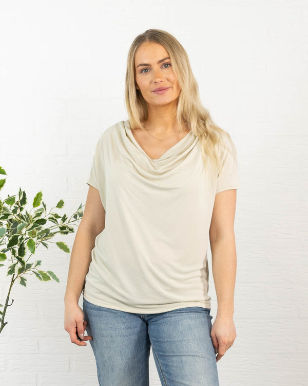 Molly overdel, Beige
