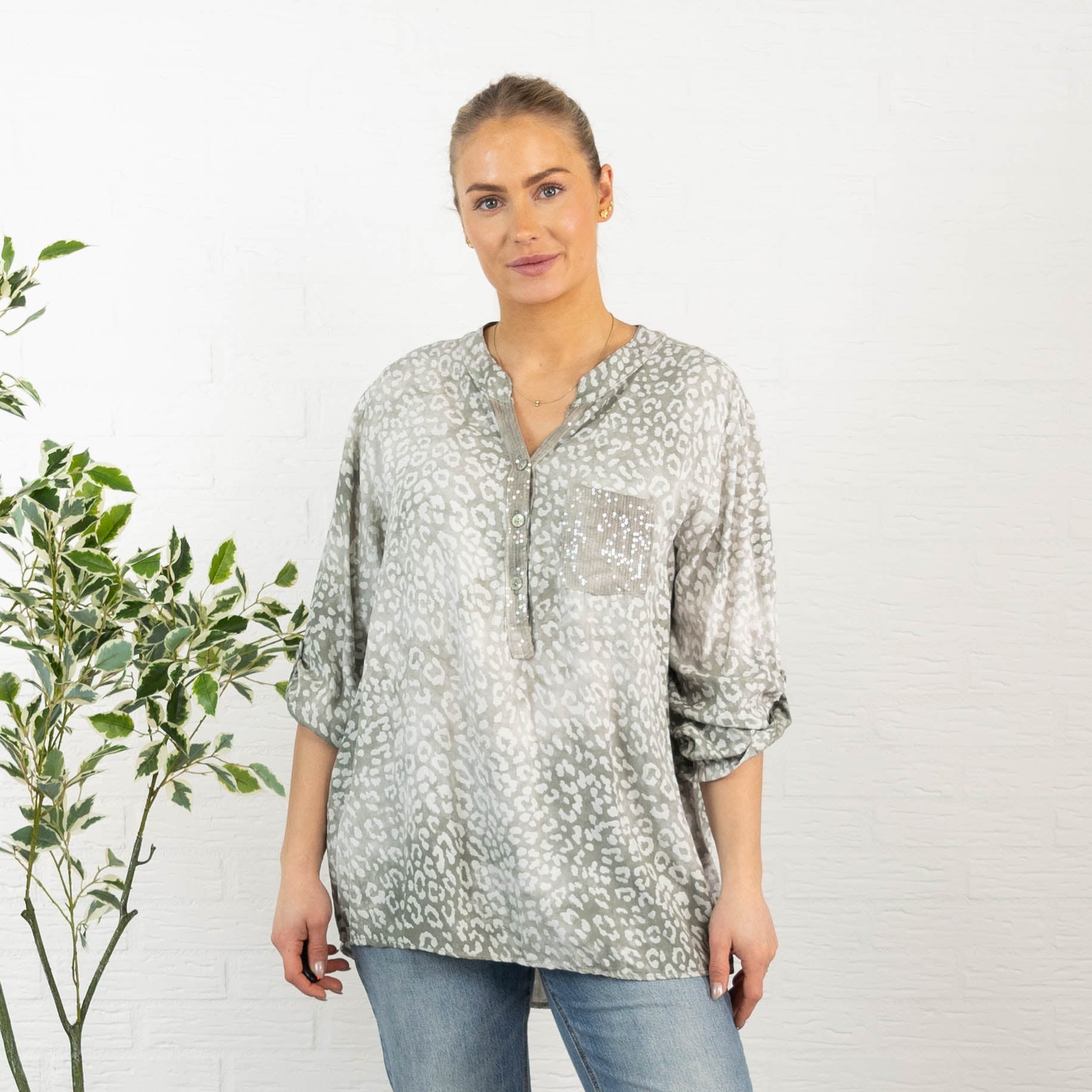 Ronnie overdel, Khaki