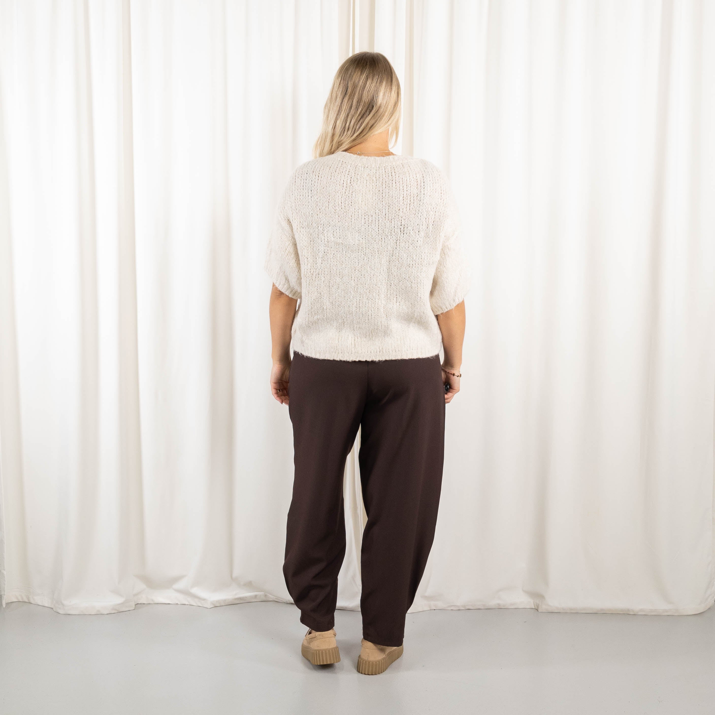 Esta strik, Beige