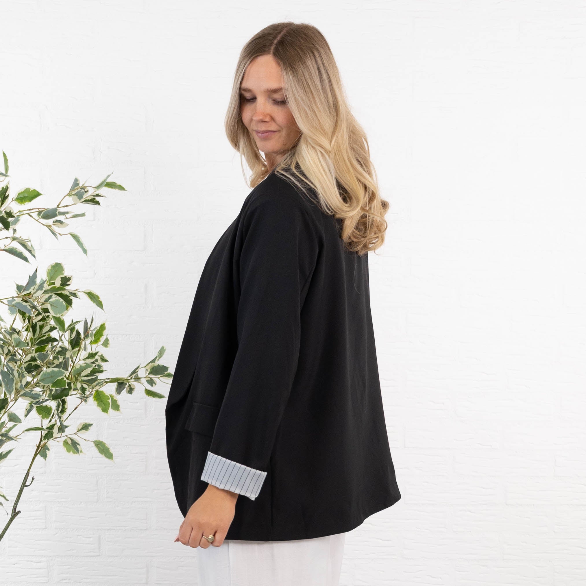 Ella blazer, Sort