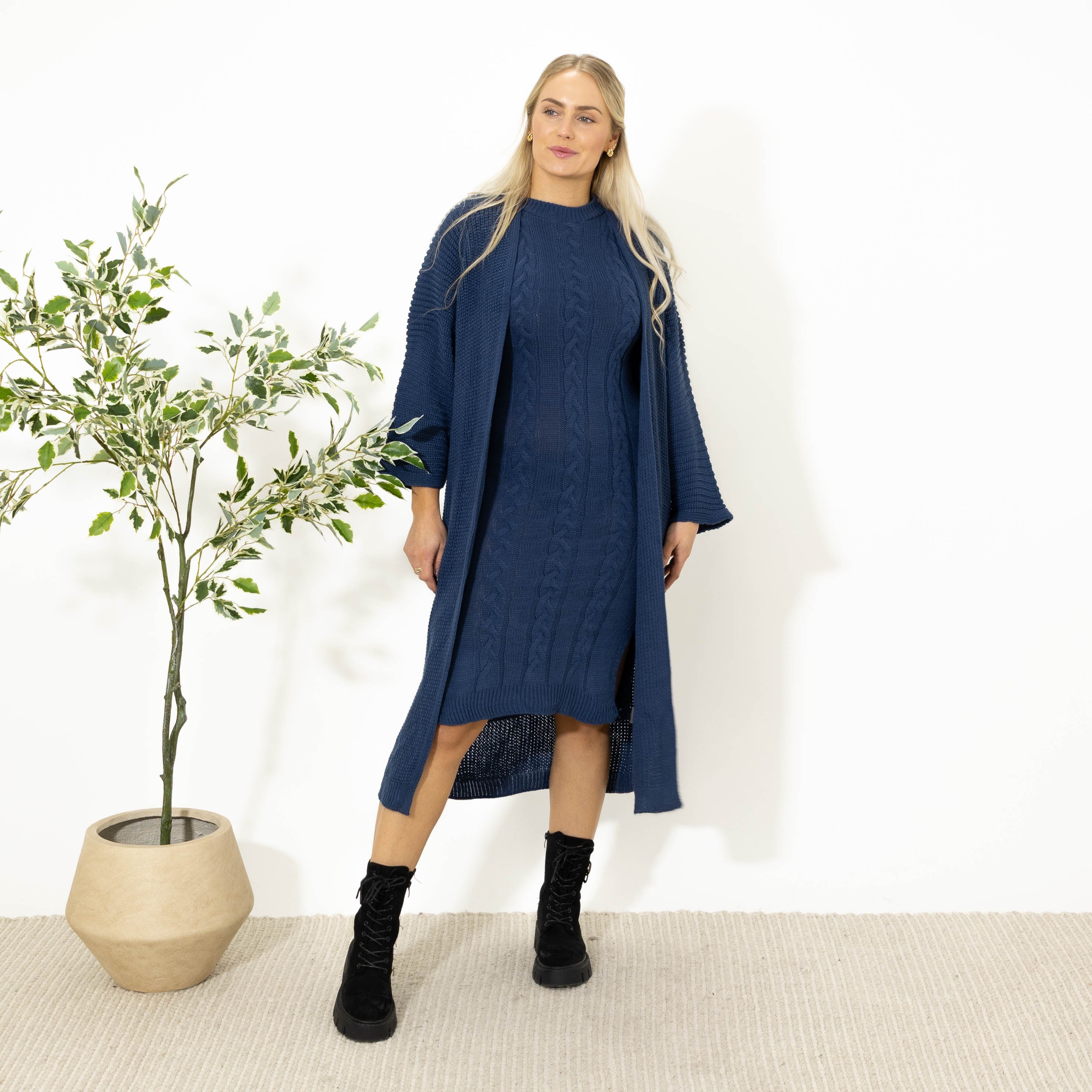 Enja strik sæt. kjole+cardigan, Dueblå