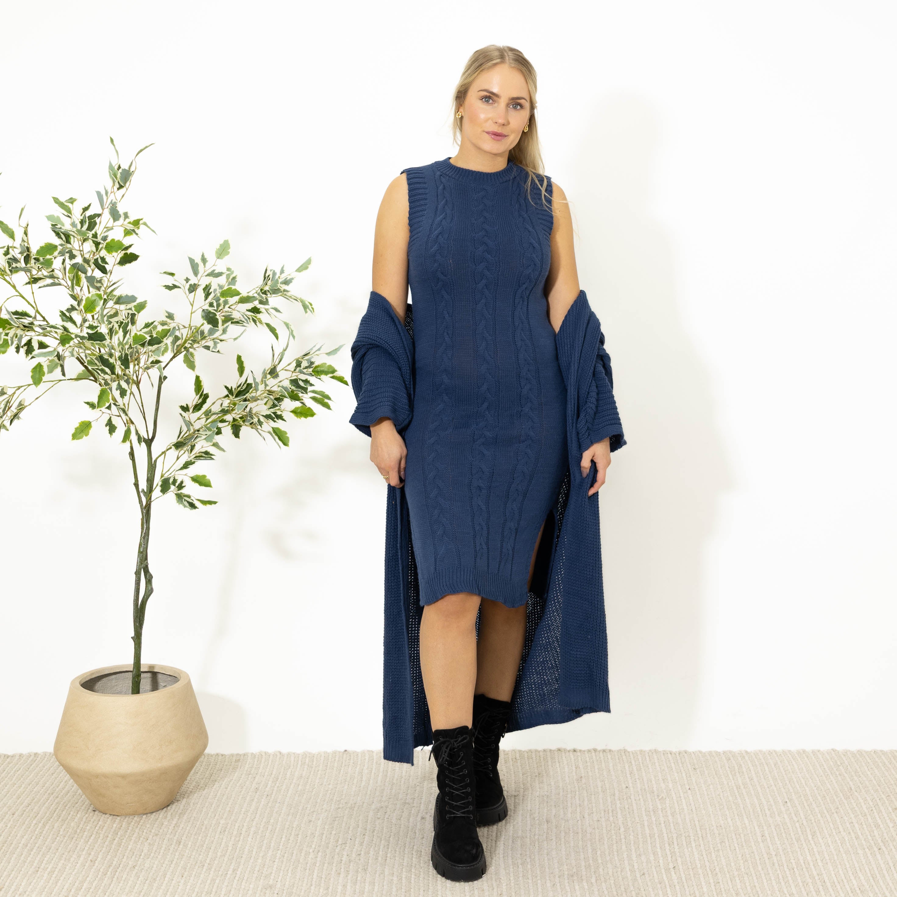 Enja strik sæt. kjole+cardigan, Dueblå