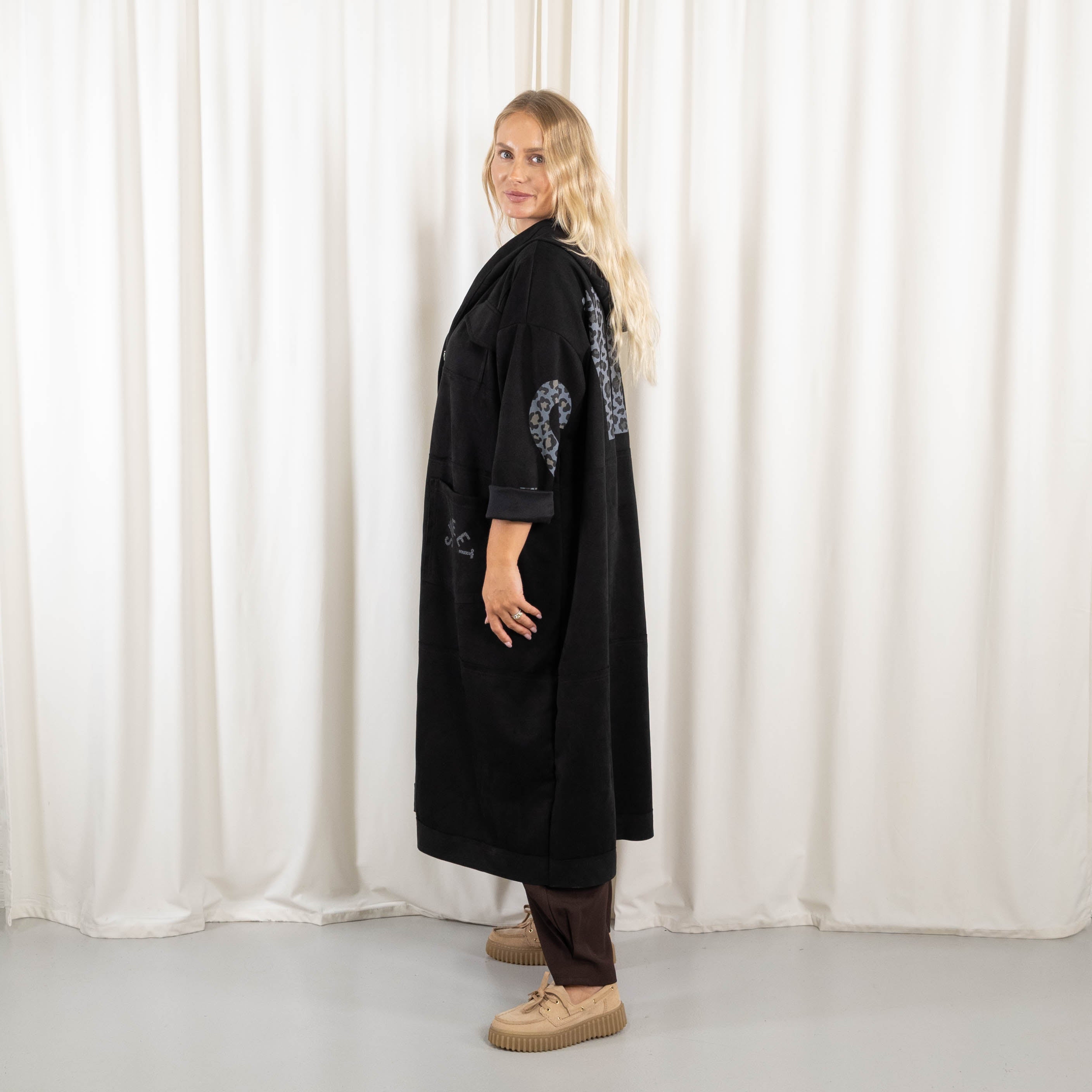 Alexis jakke, Sort