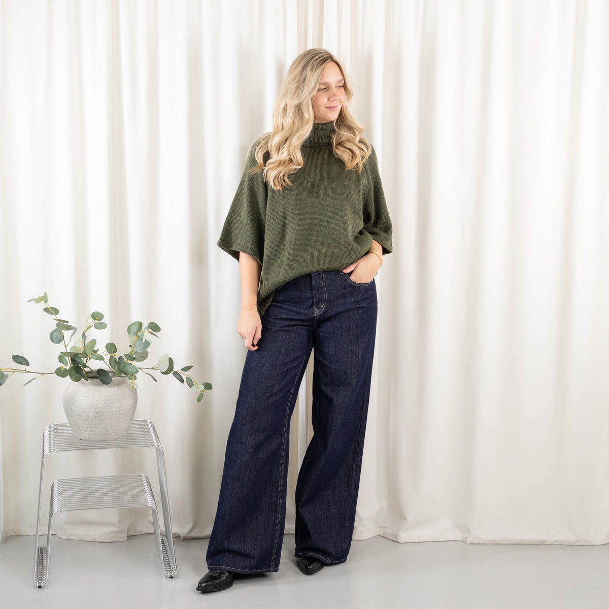 Cindy strik, Khaki