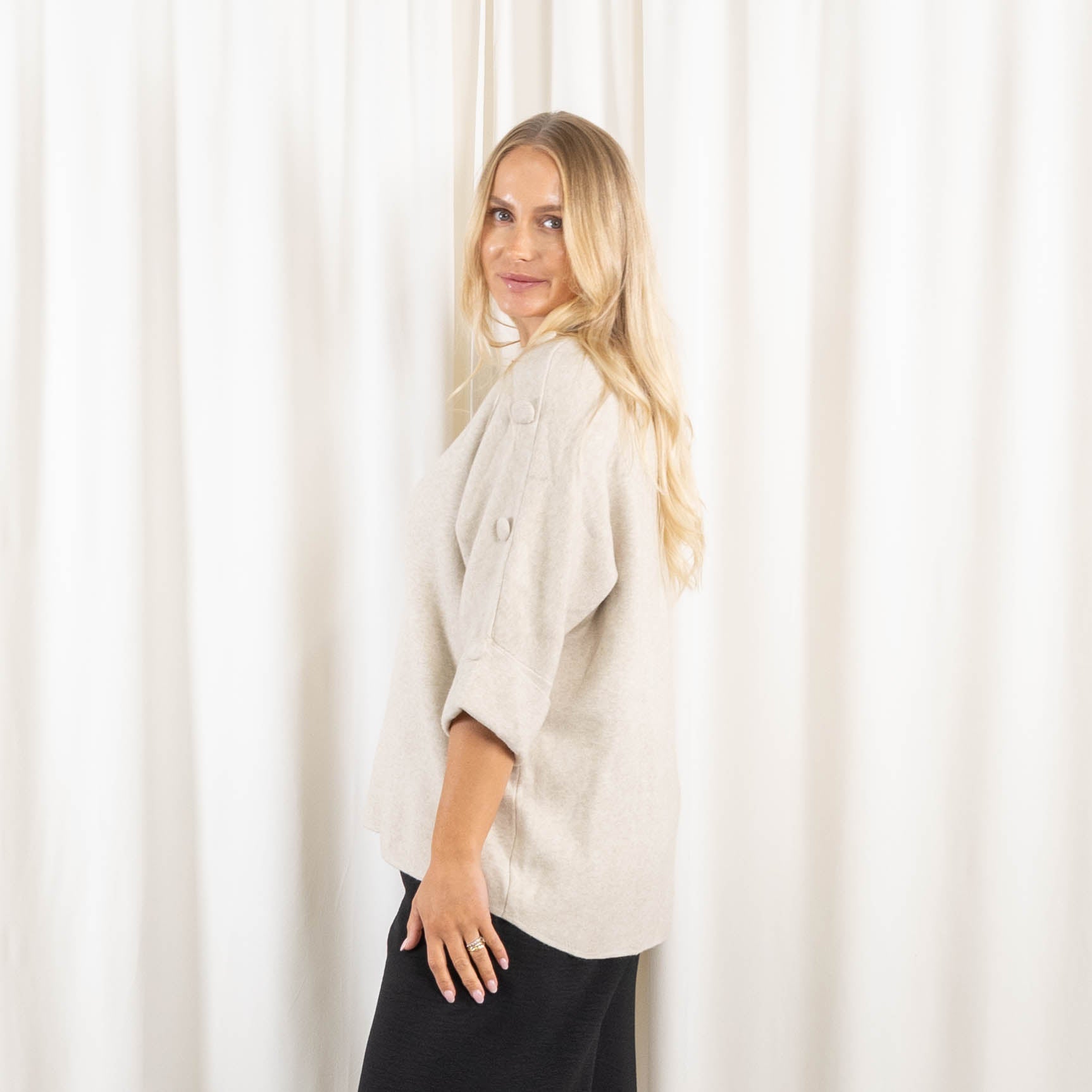 Tammy strik, Beige