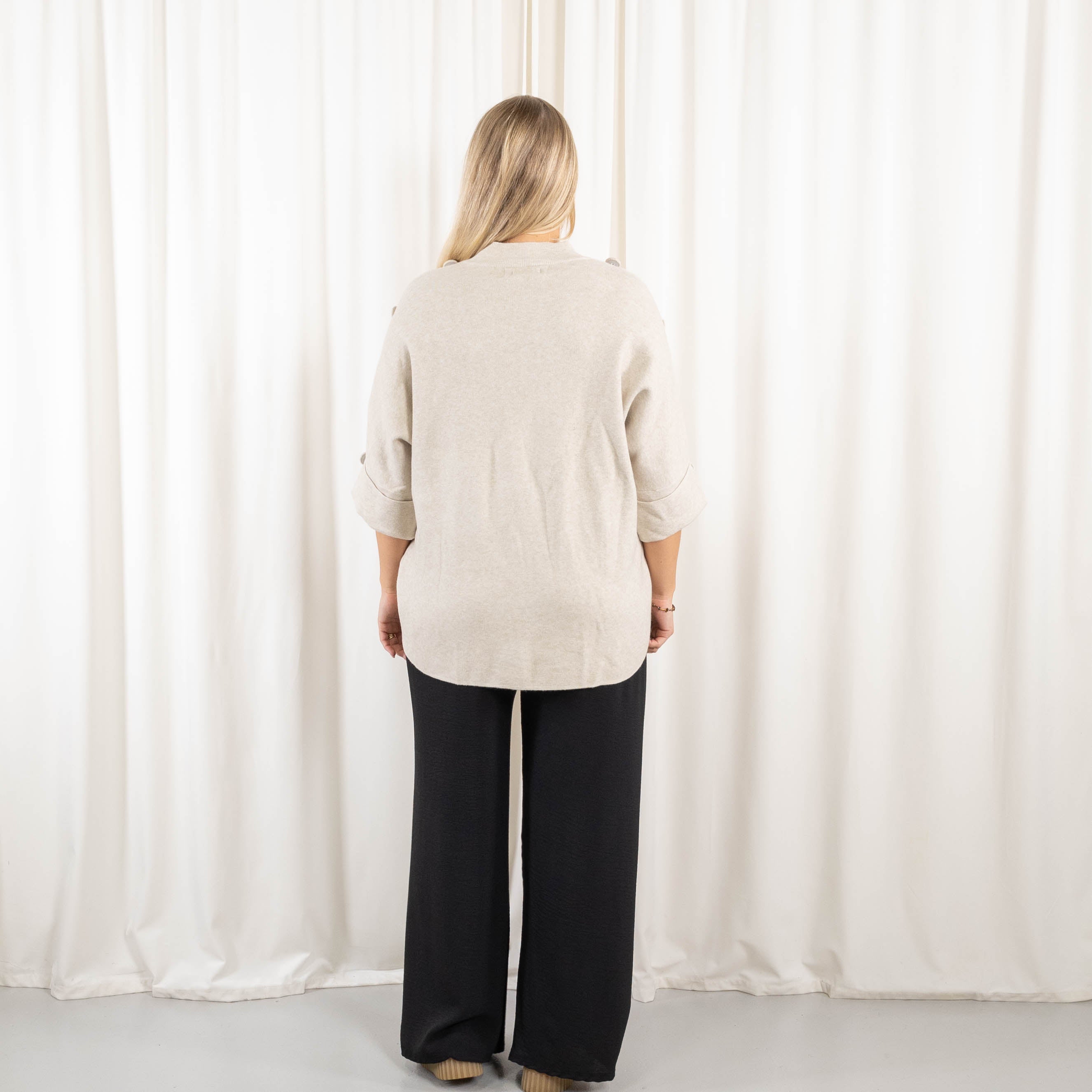Tammy strik, Beige