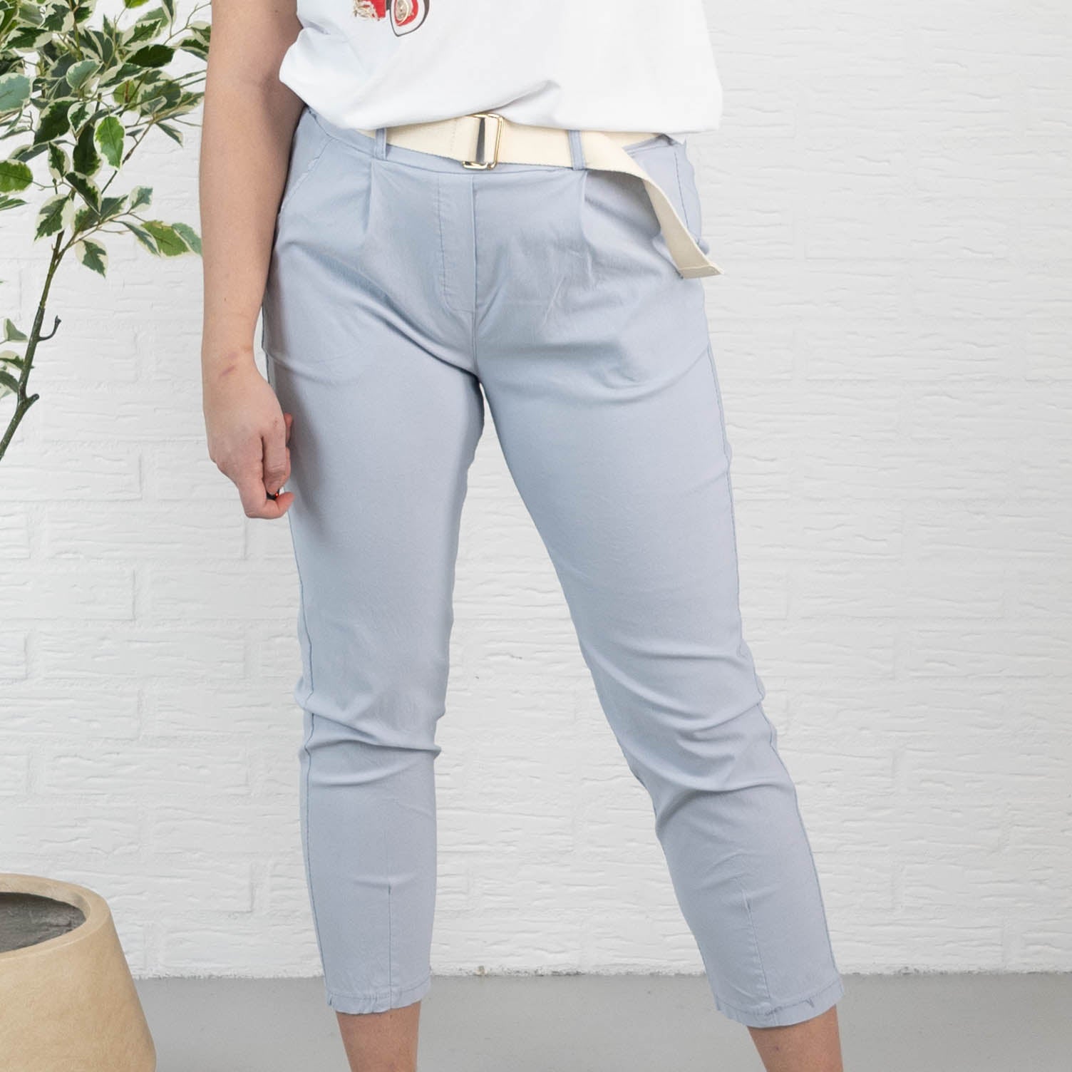 Brandy bukser, Lysegrå