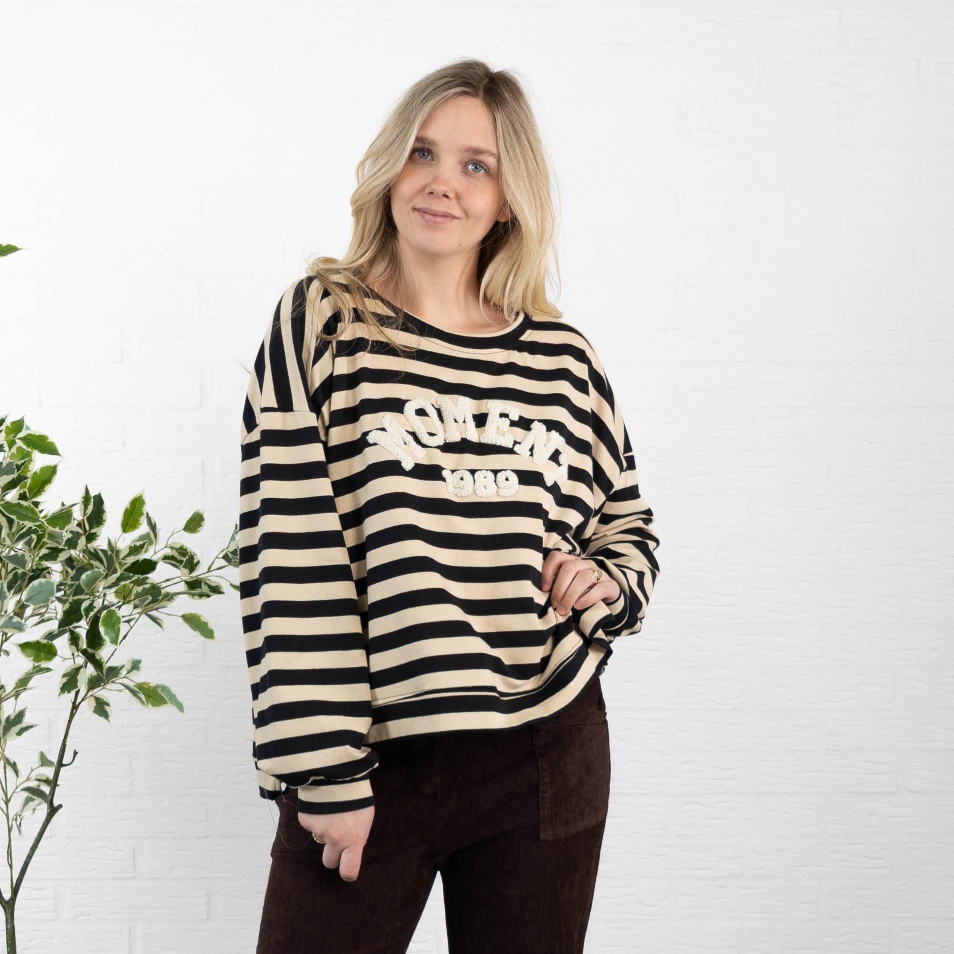 Moment sweatshirt, Sort