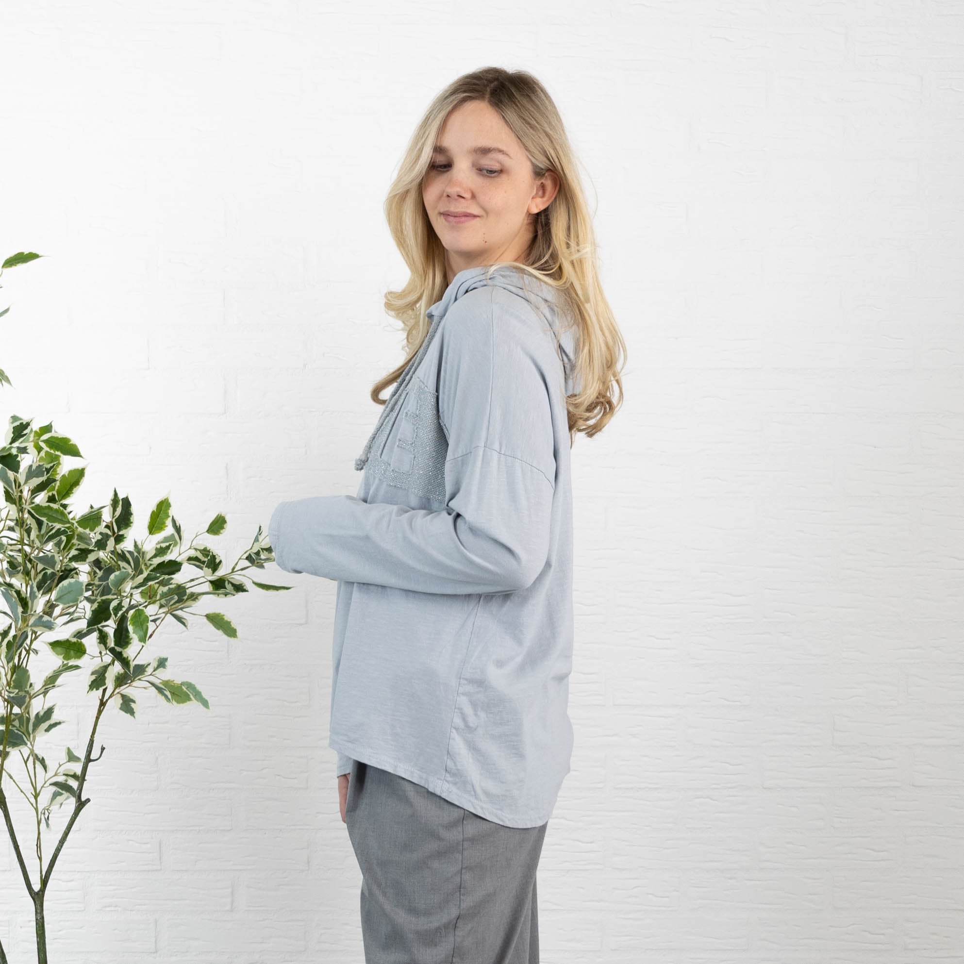 Fay overdel, Lysegrå