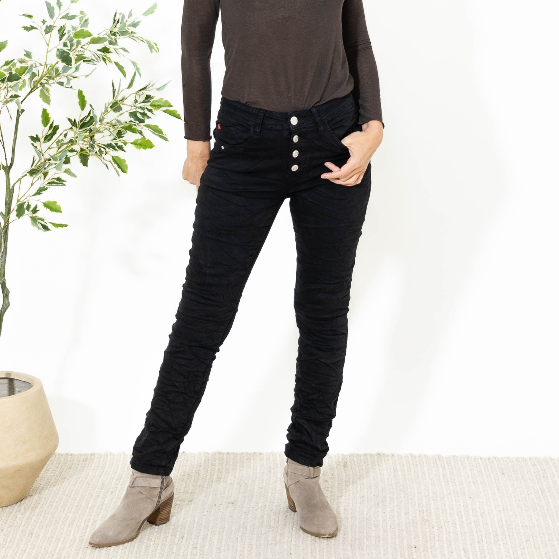 Canna karostar jeans, Sort