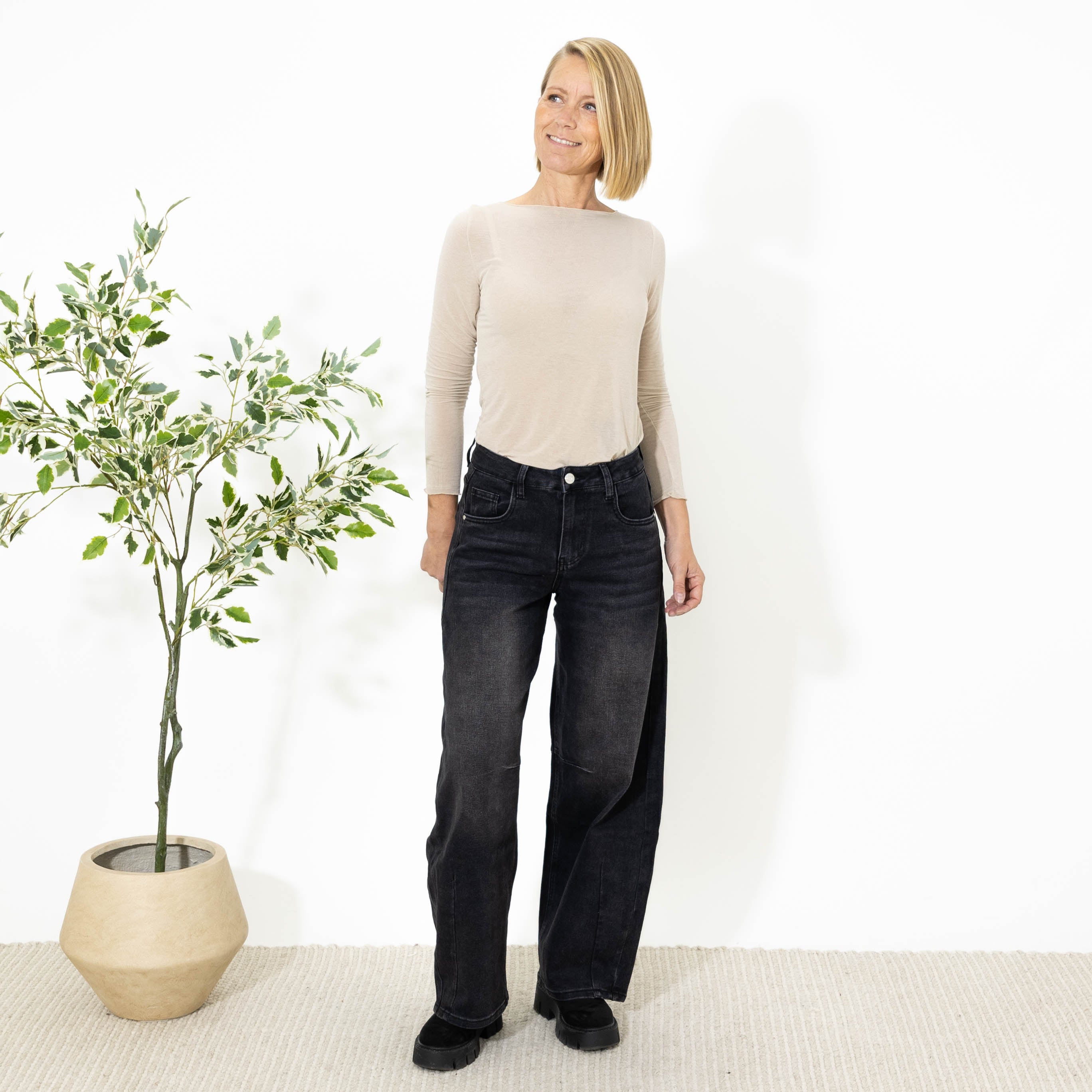 Liv karostar bukser, Mørkegrå