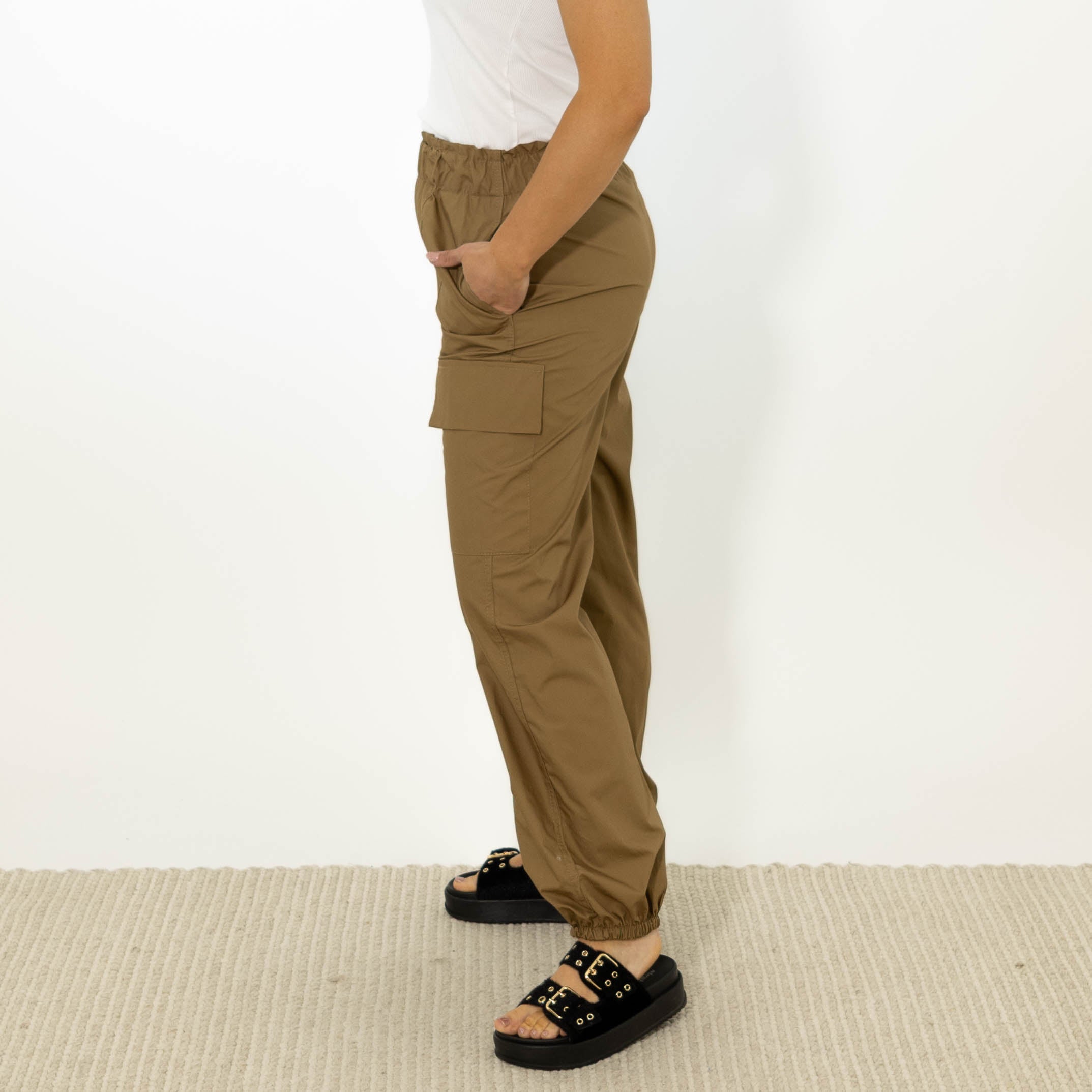 Bella combat bukser, Camel