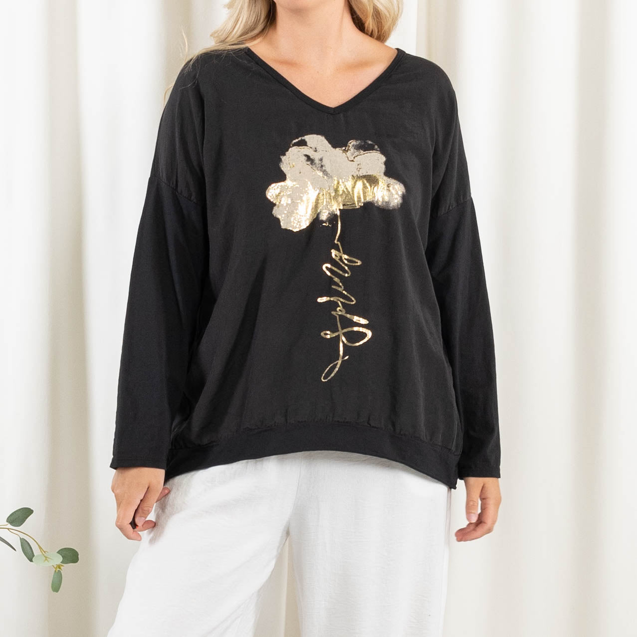 Gry t-shirt, Sort