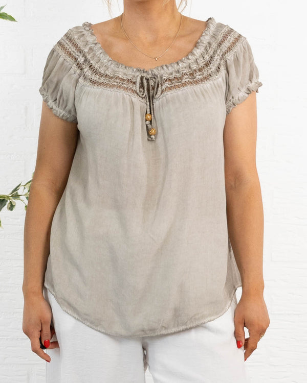 Lillian overdel, Beige