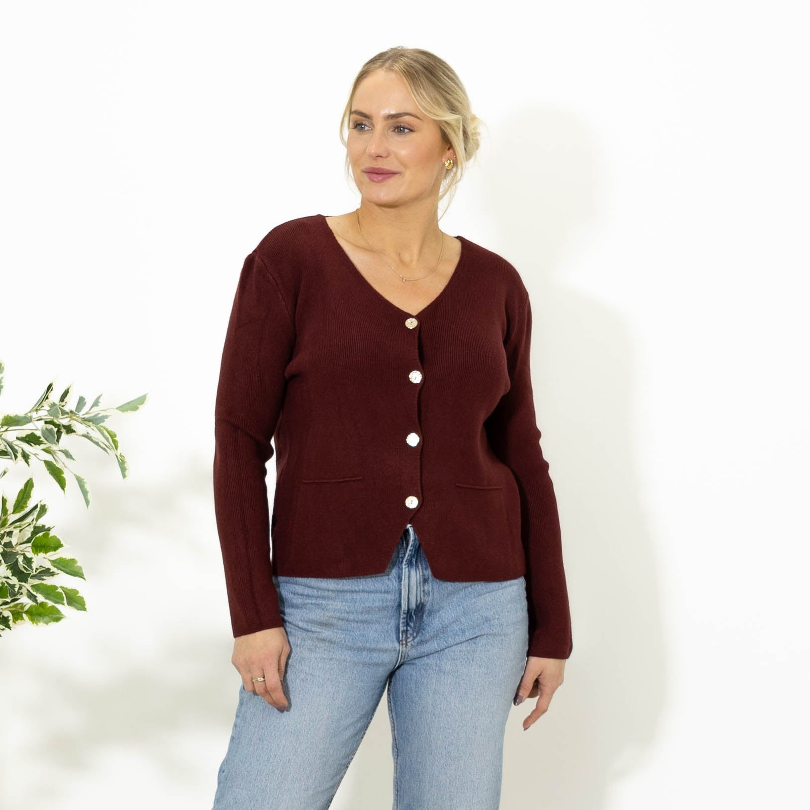 Sonja strik m. guldknapper, Bordeaux