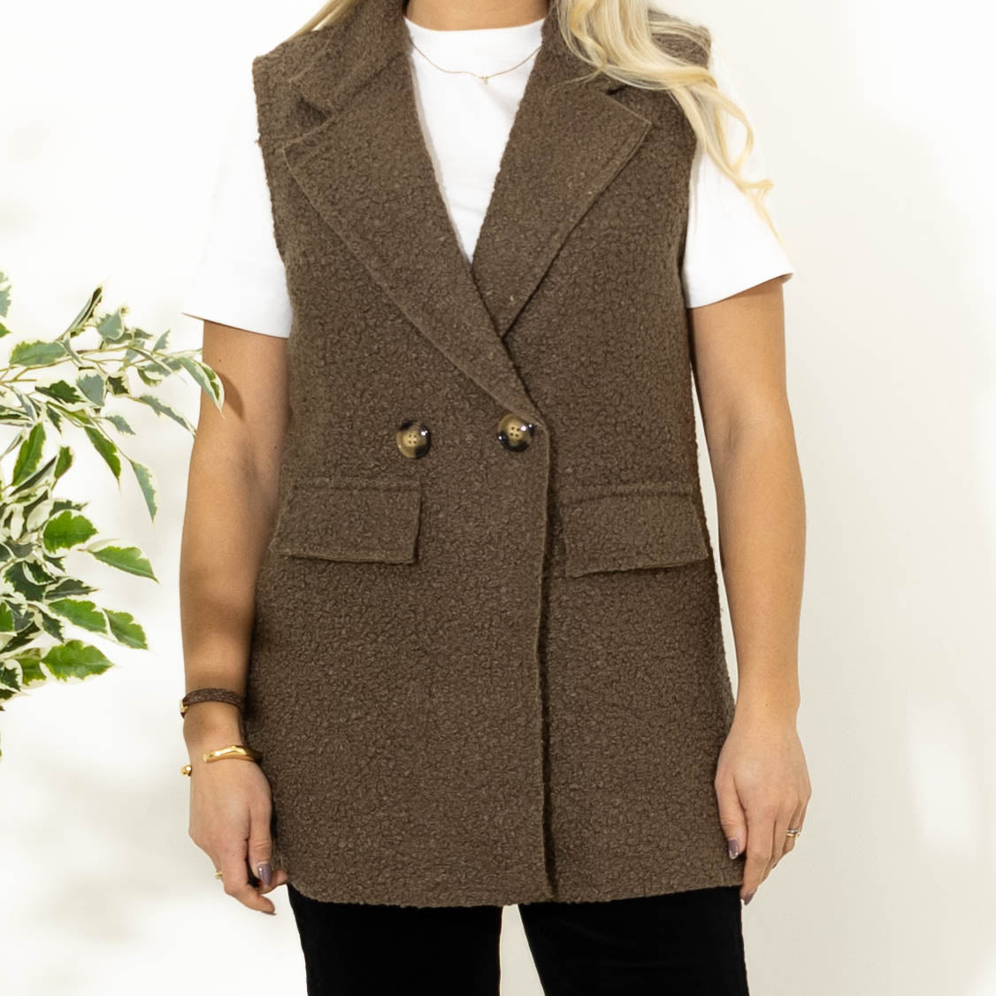 Rasmine bouclé vest, Lys Choko