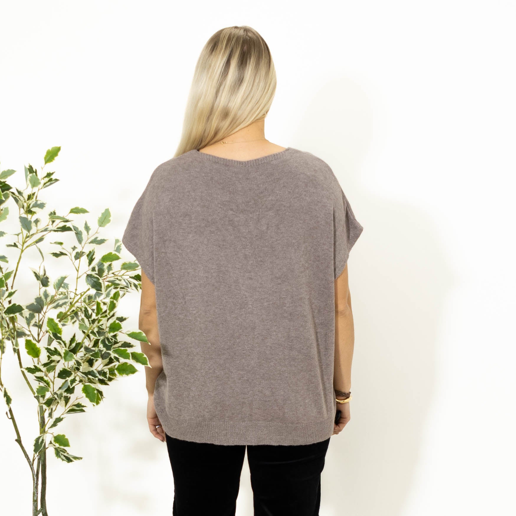 Lene strikvest, Taupe