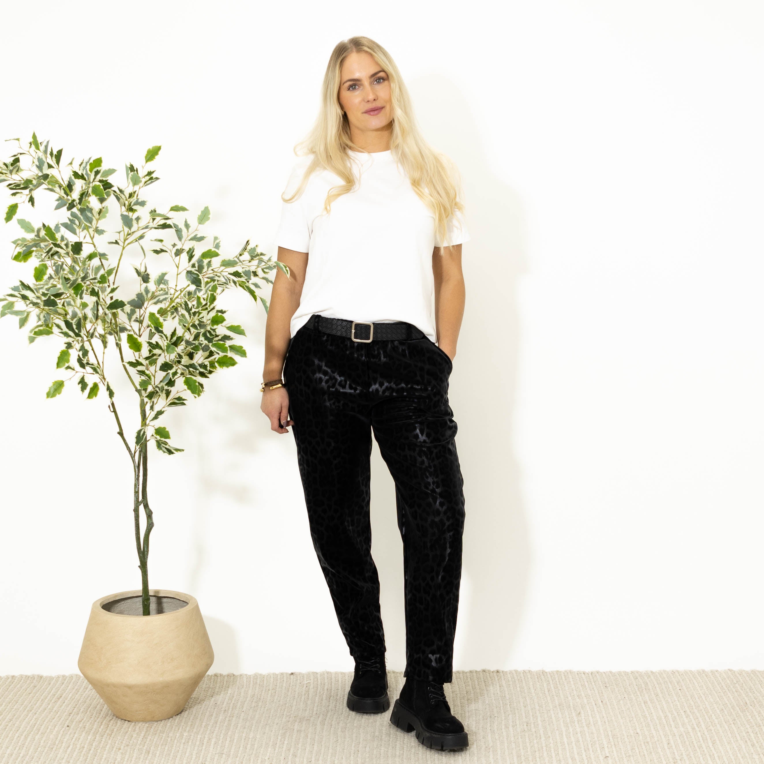 Åse leopardbukser, Sort