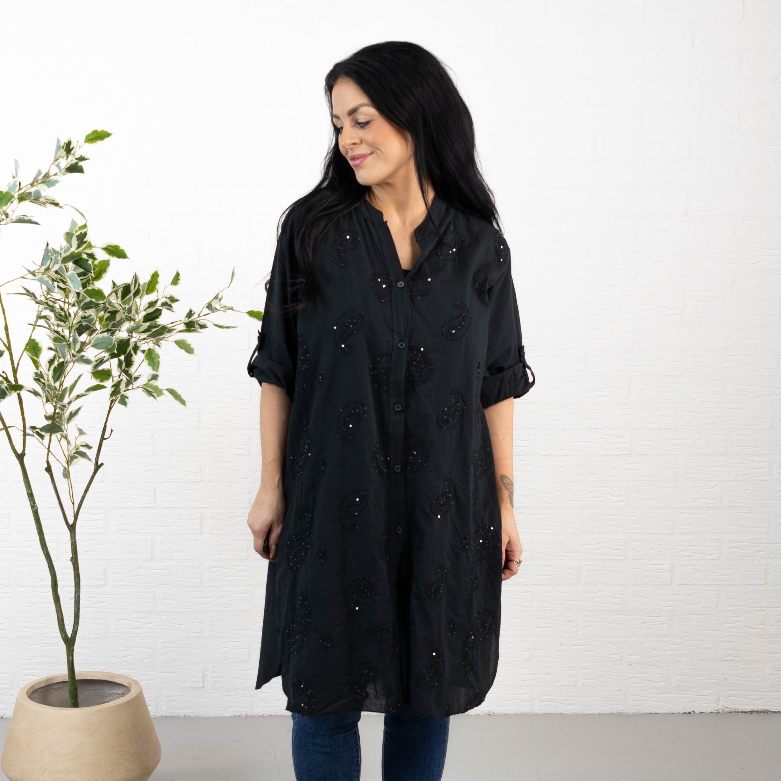 Carolina tunika, Sort