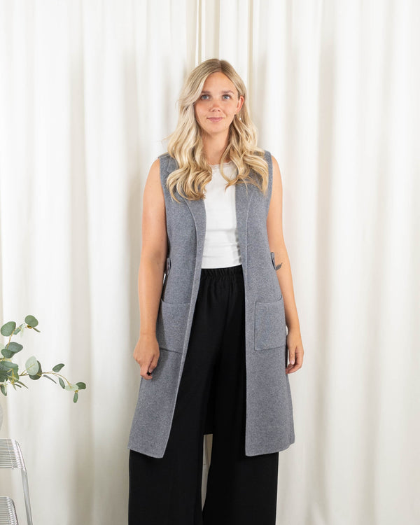 Mandy strikcardigan/vest, Grå