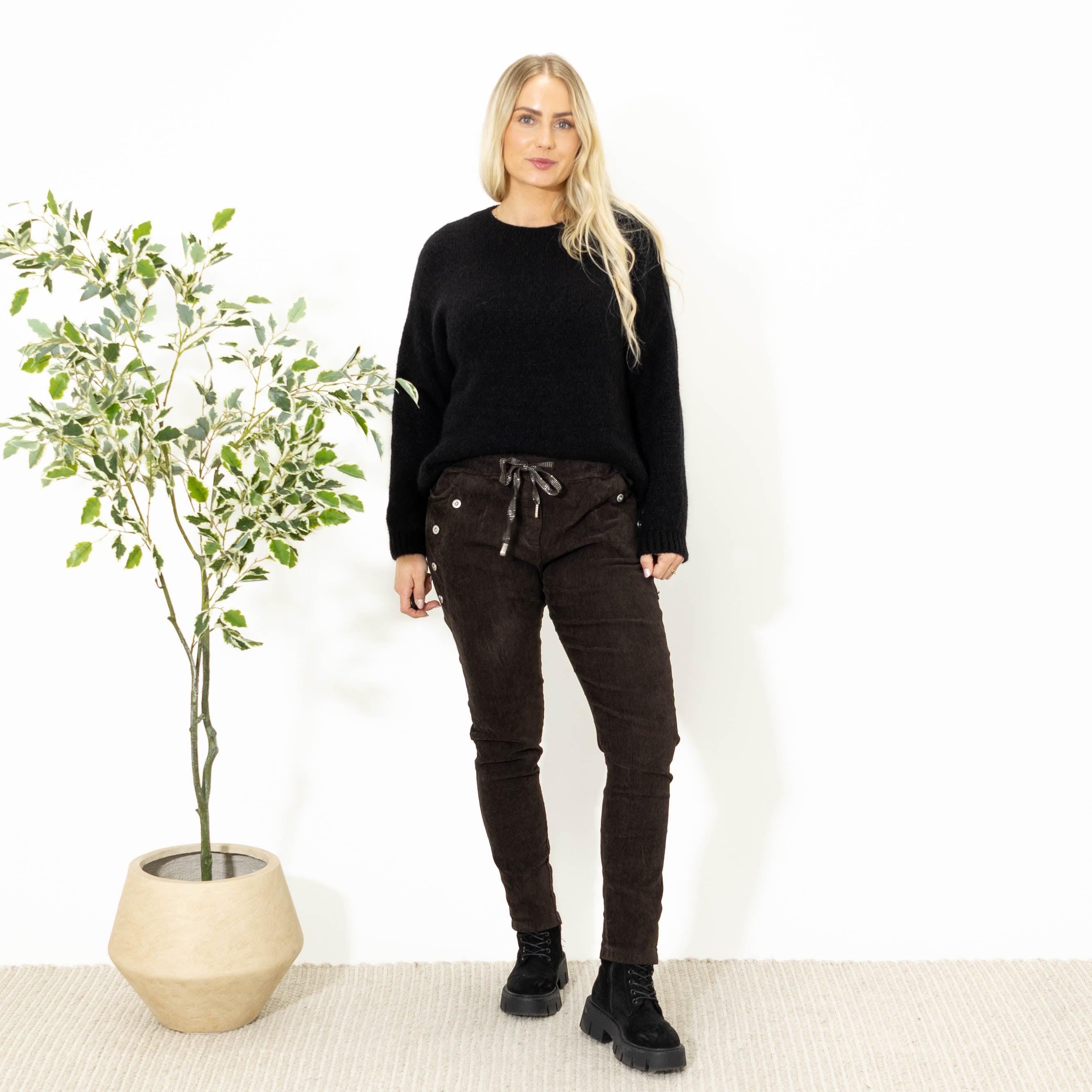 Brianna fløjlsbukser, Choko