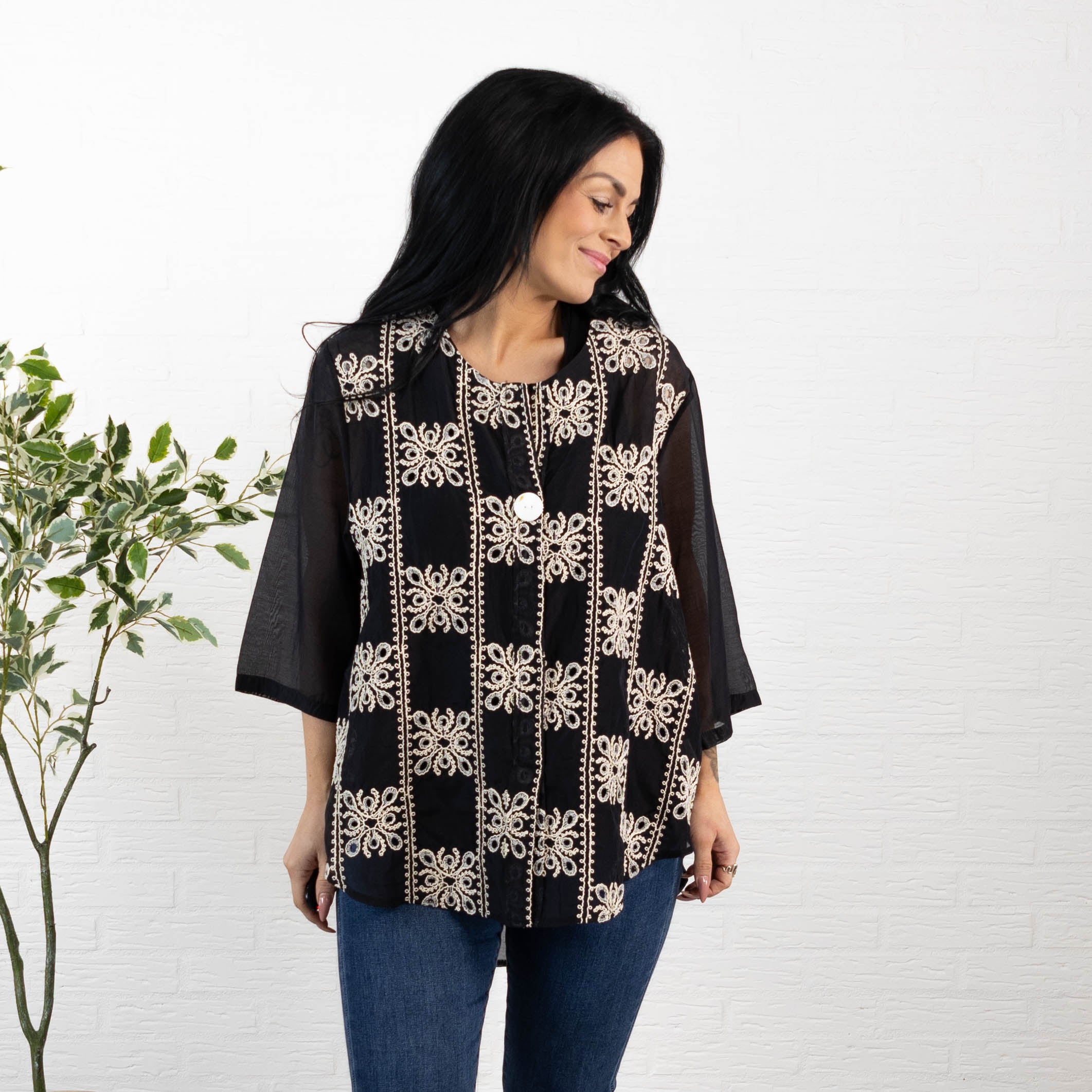 Dakota overdel, Sort