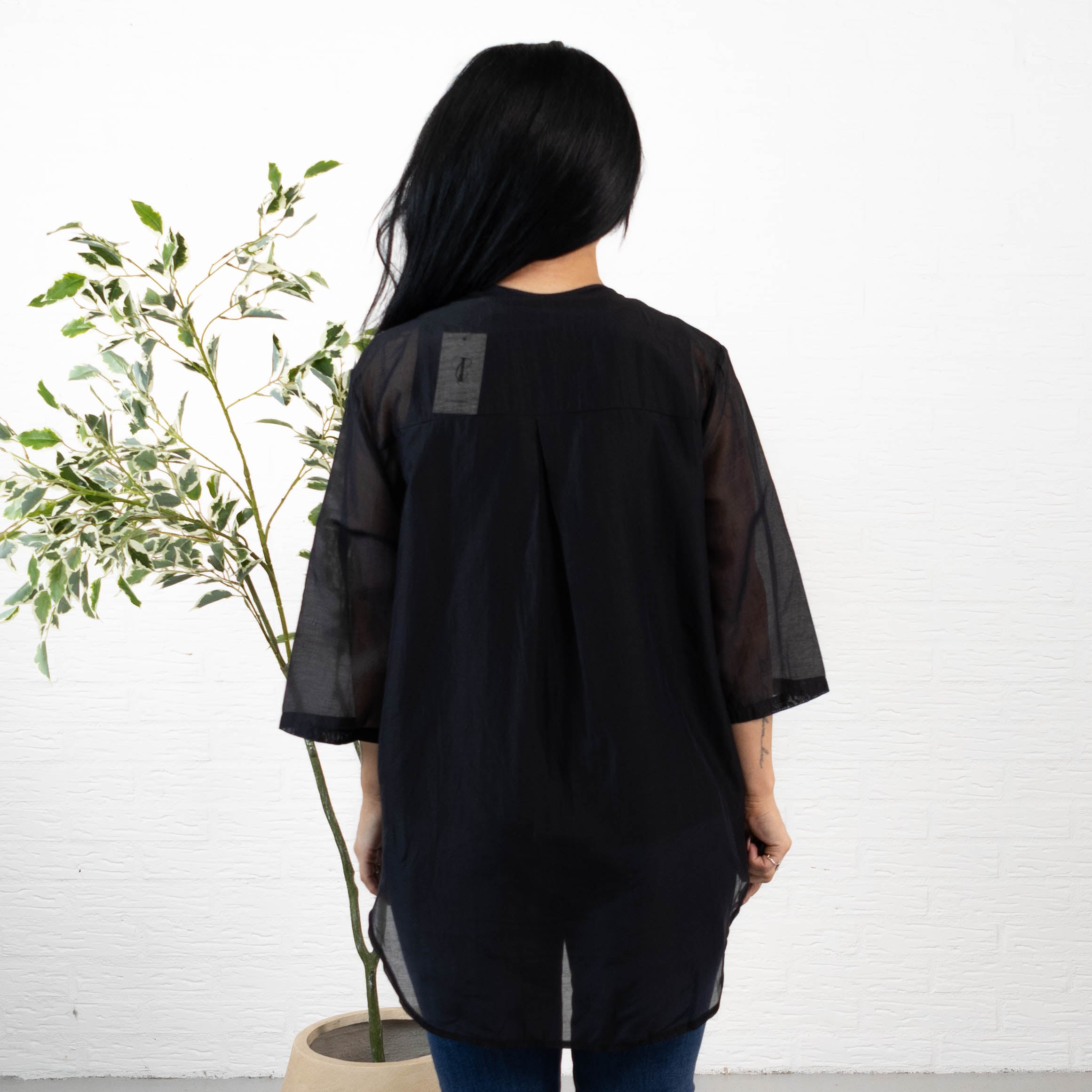 Dakota overdel, Sort