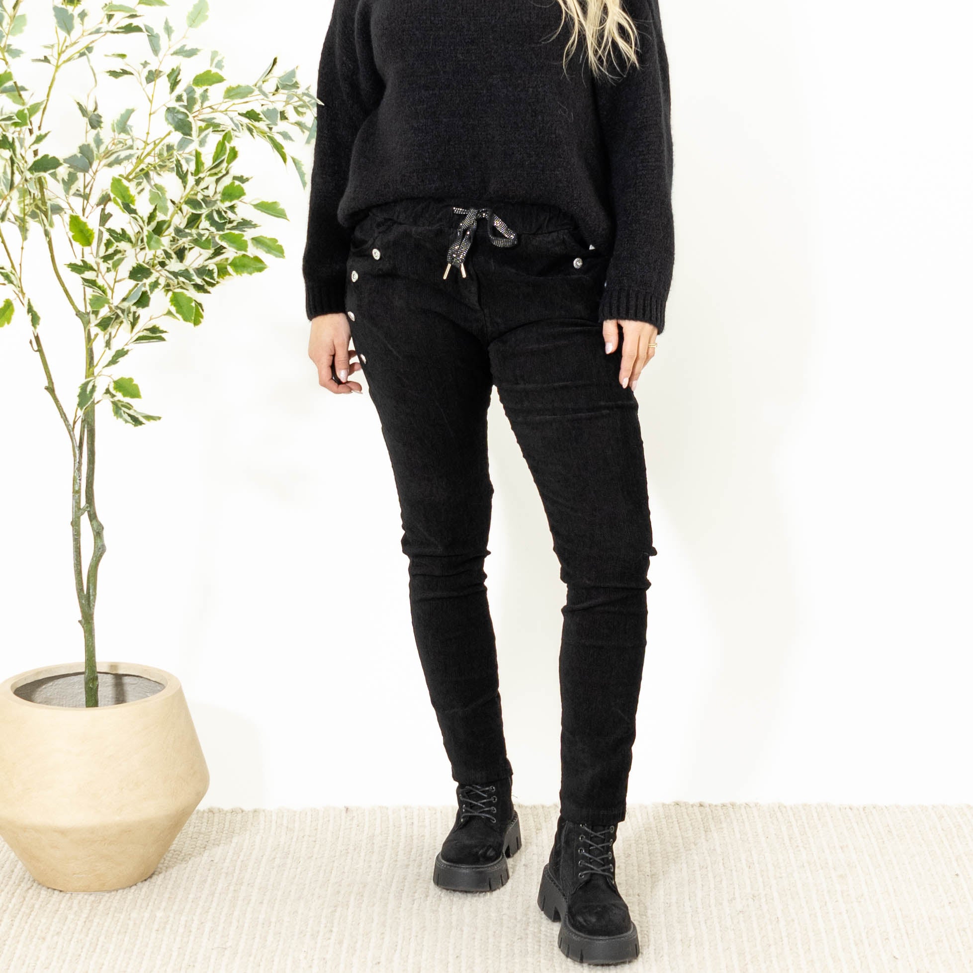 Brianna fløjlsbukser, Sort