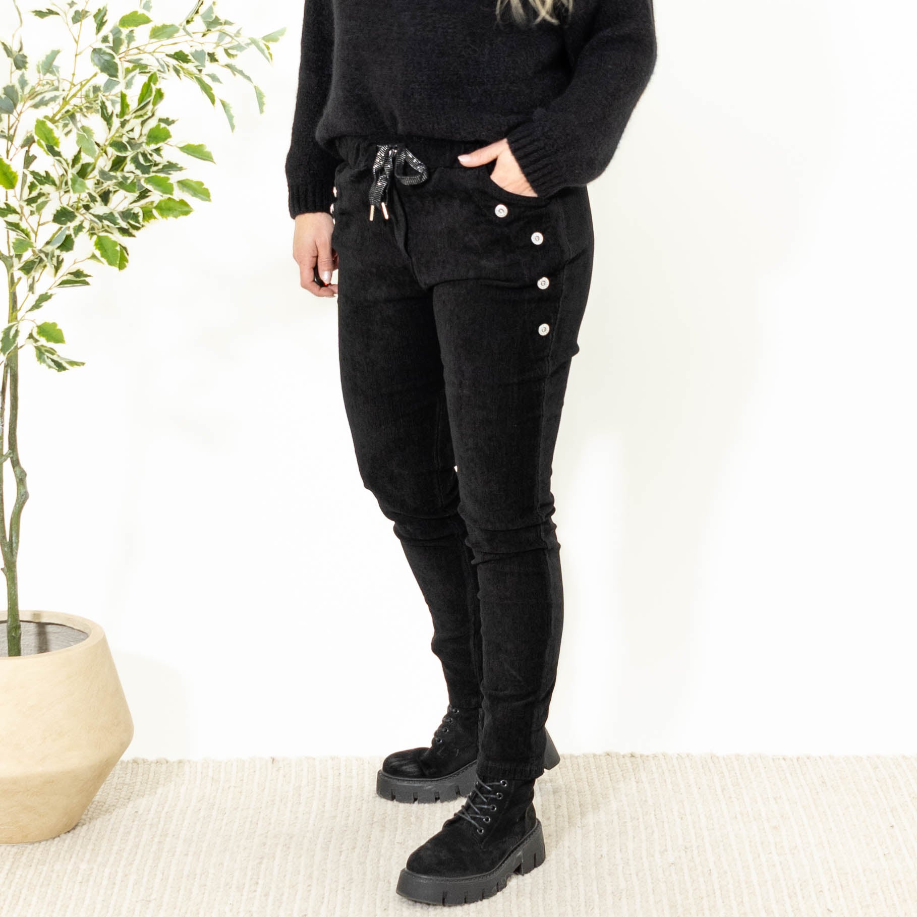 Brianna fløjlsbukser, Sort