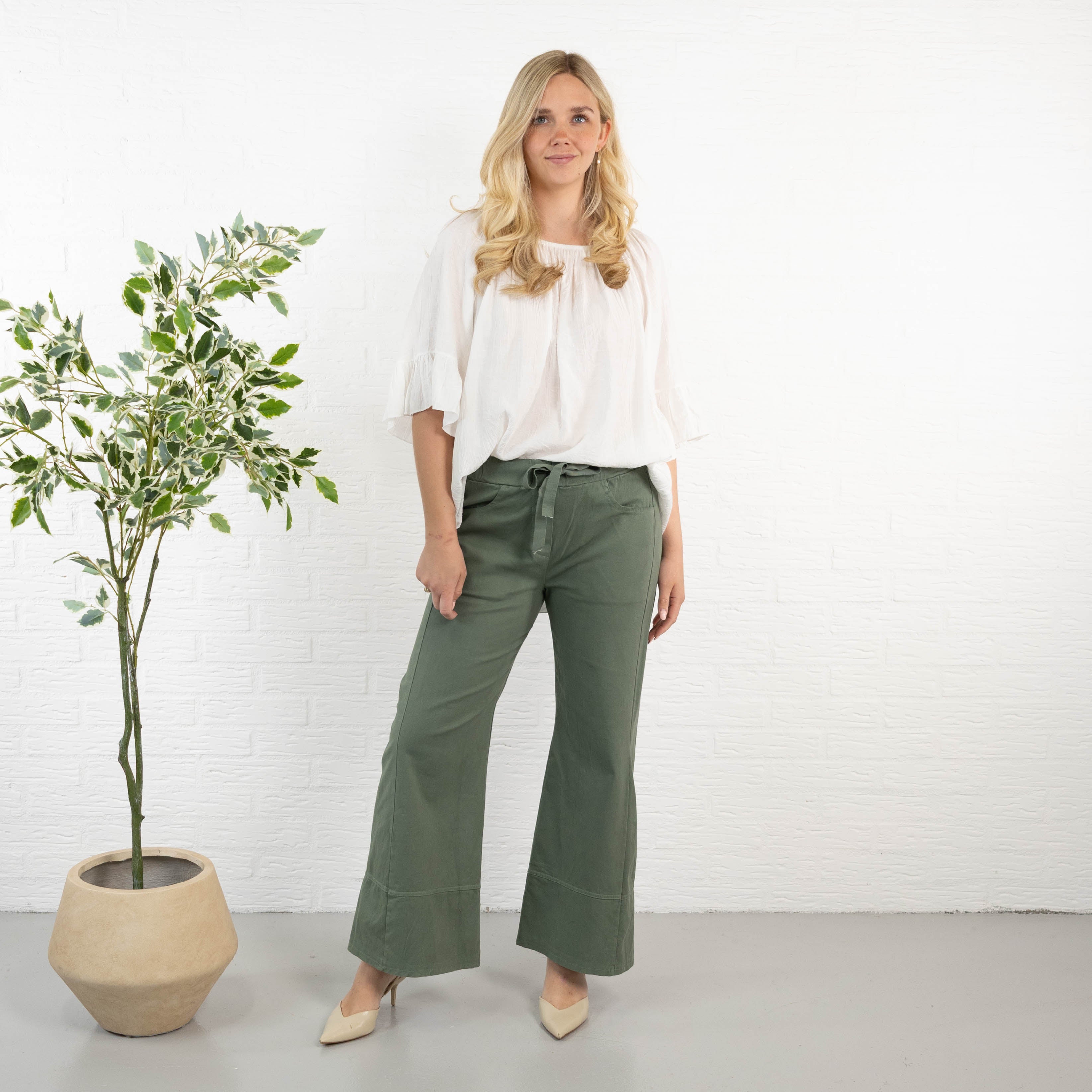 Lipsy bukser, Khaki