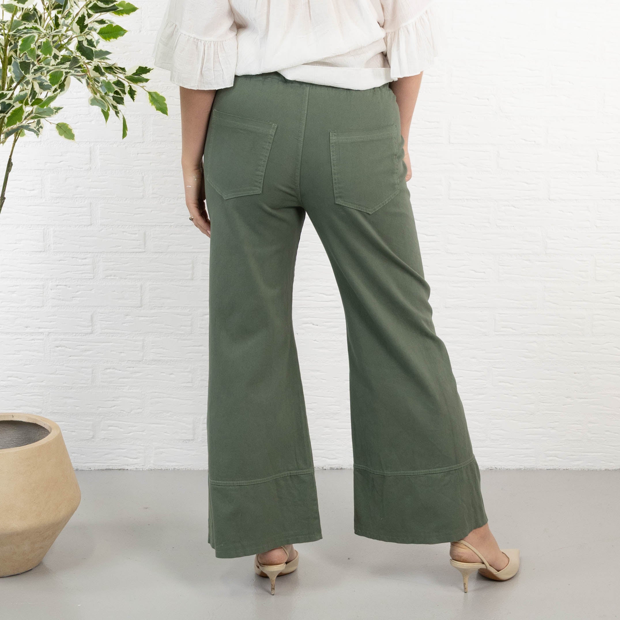 Lipsy bukser, Khaki