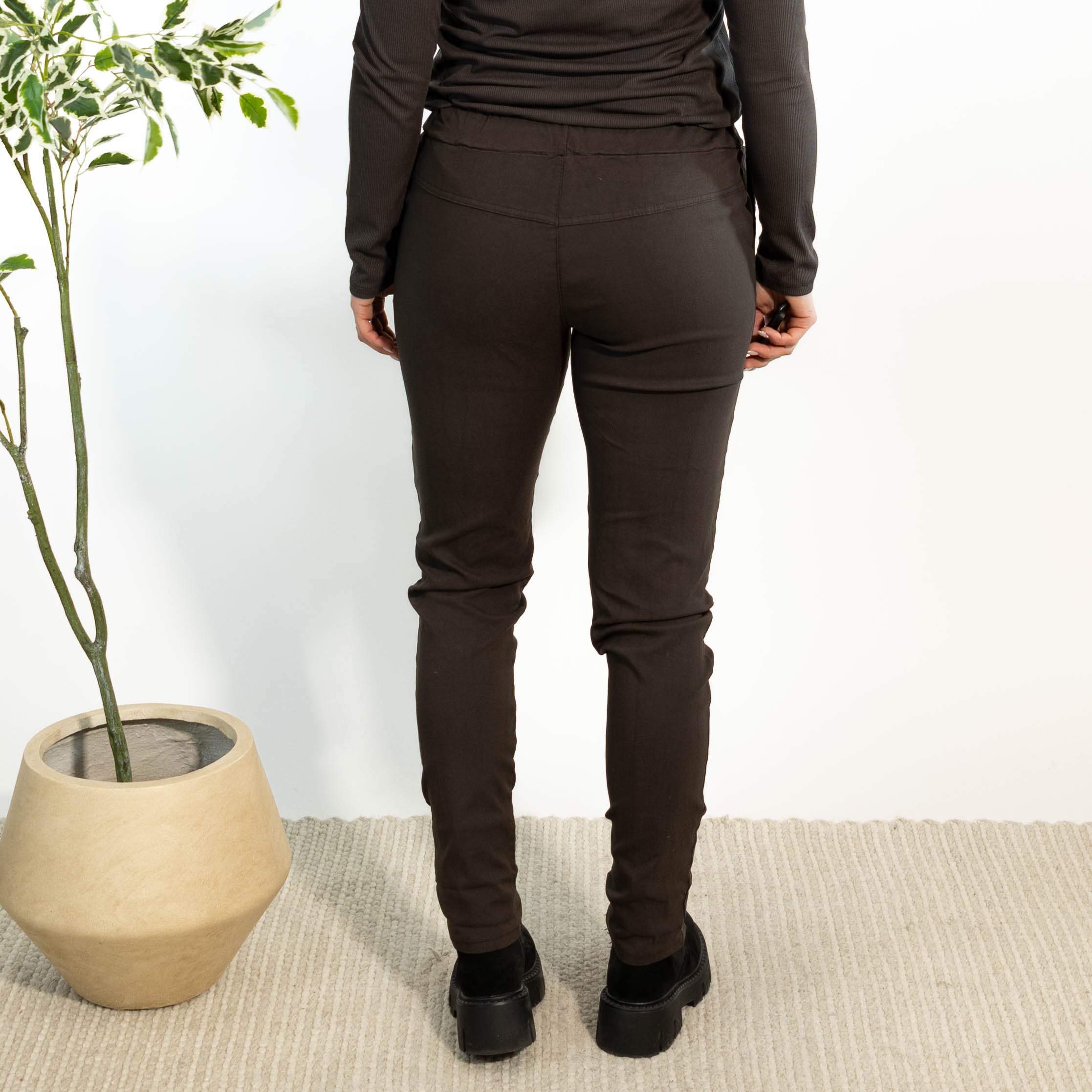 Krista bengaline bukser, Choko