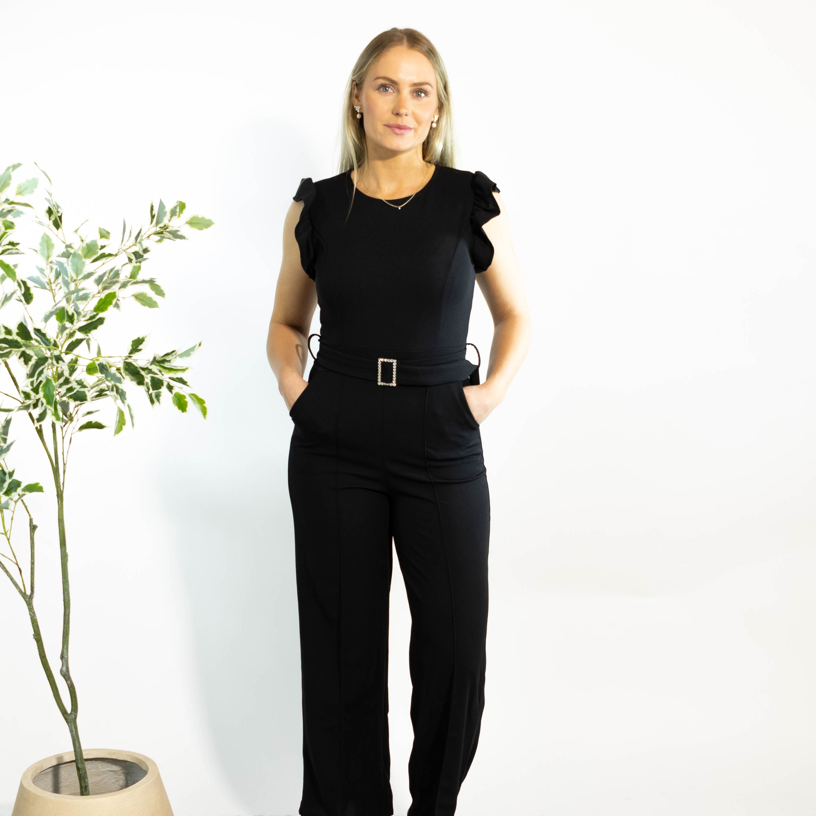 Payton buksedragt m. bælte, Sort