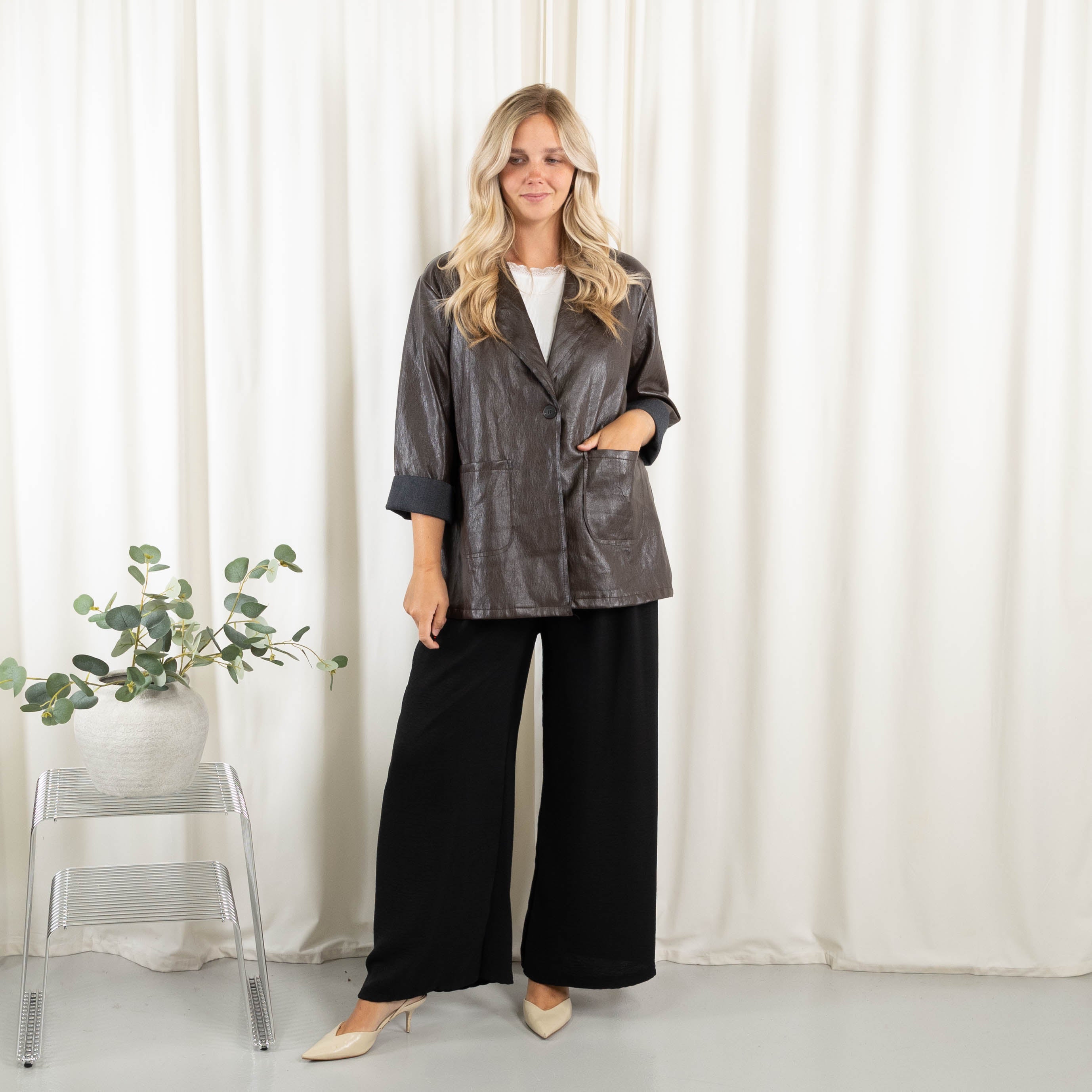 Minna blazer, Choko