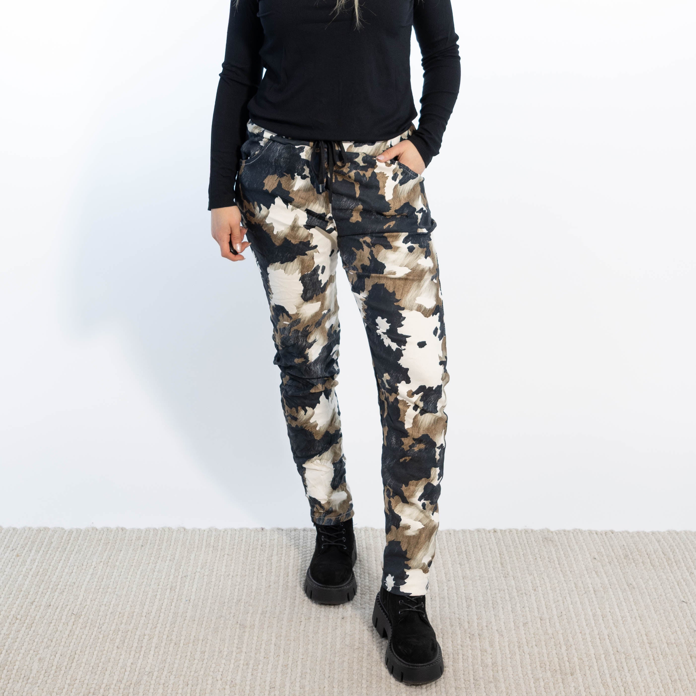 Maika vegan bukser, Sort