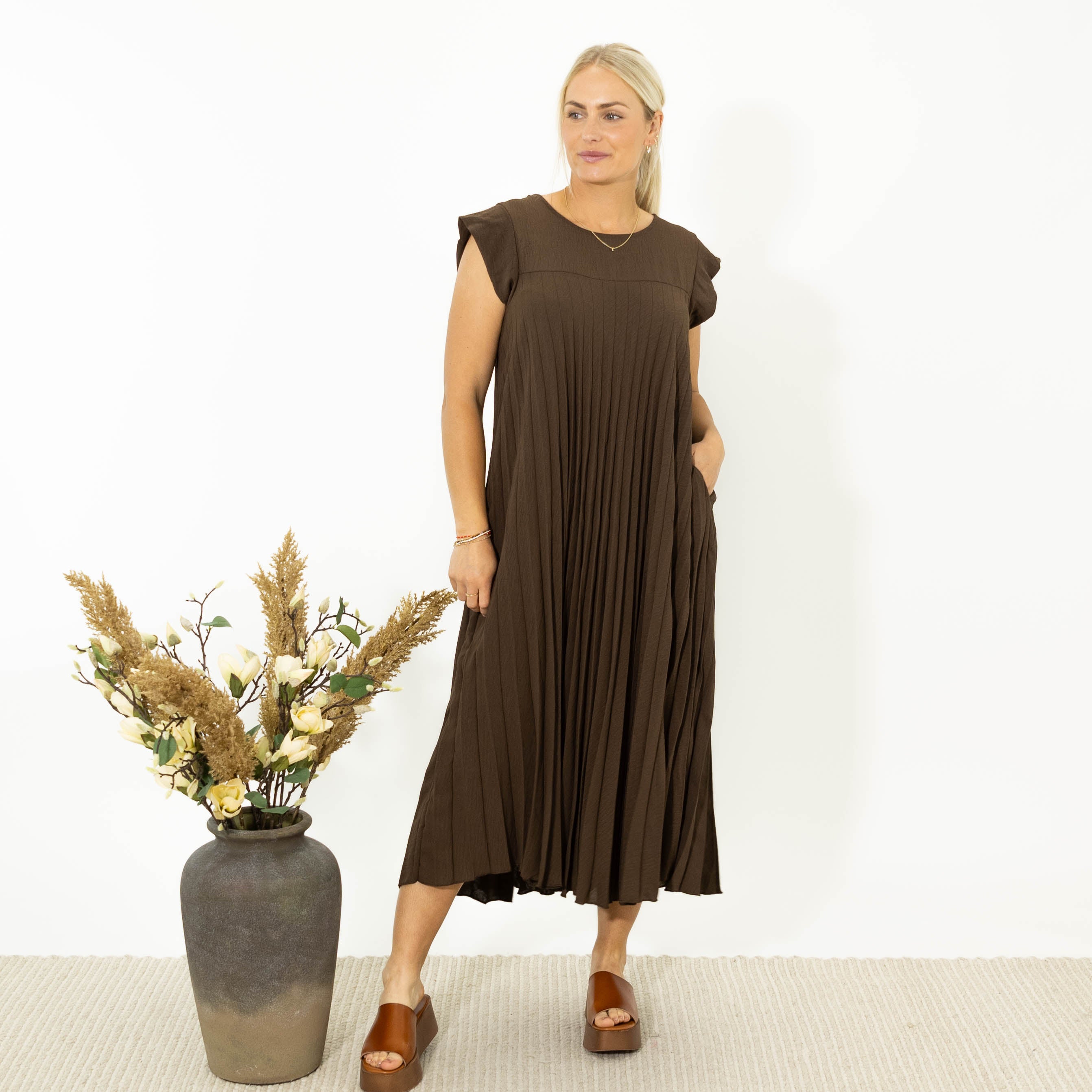 Lene chiffon kjole, Choko