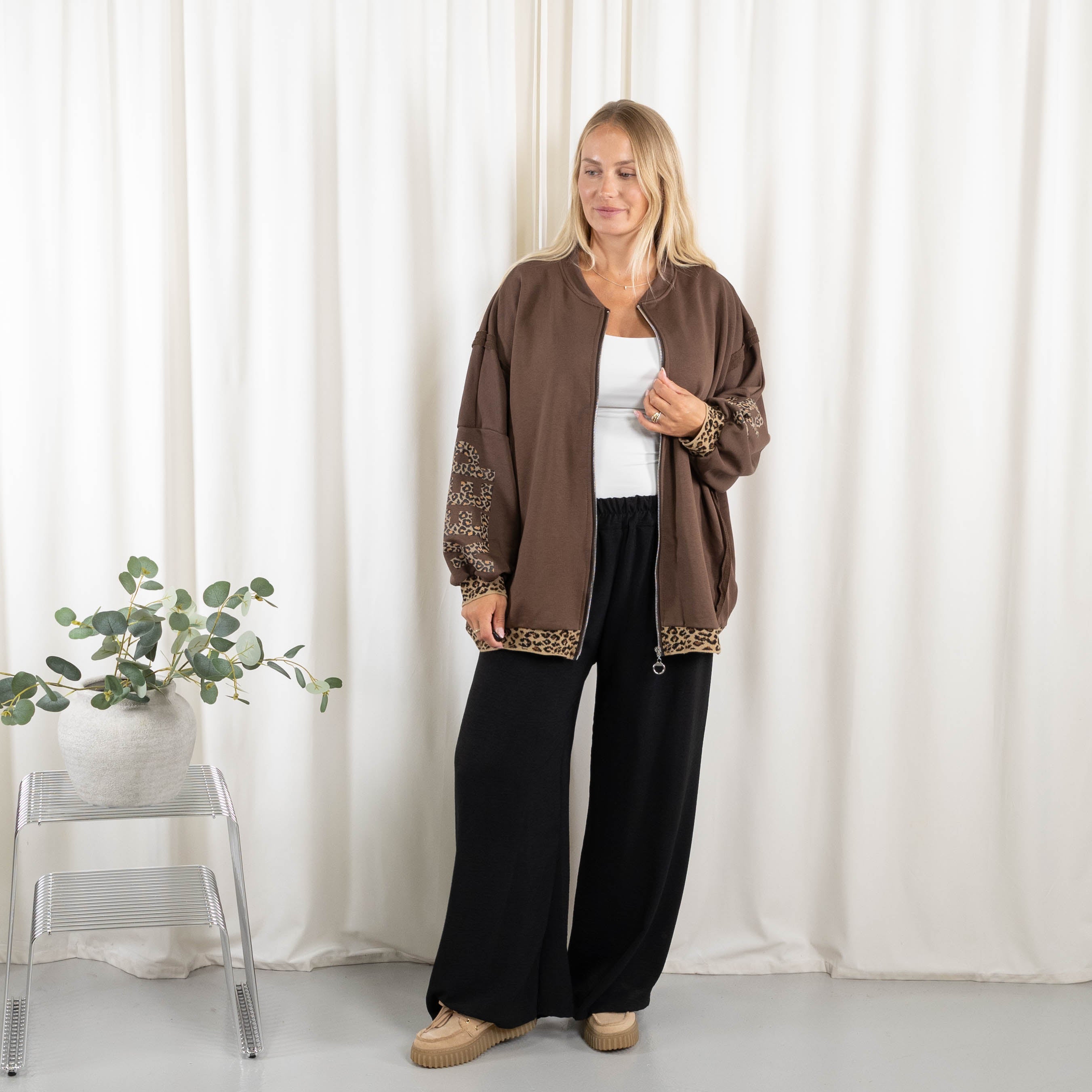 Tracie sweatshirt, Choko