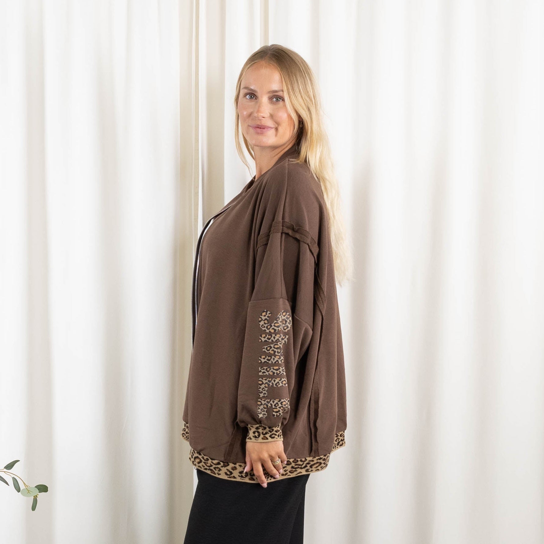 Tracie sweatshirt, Choko