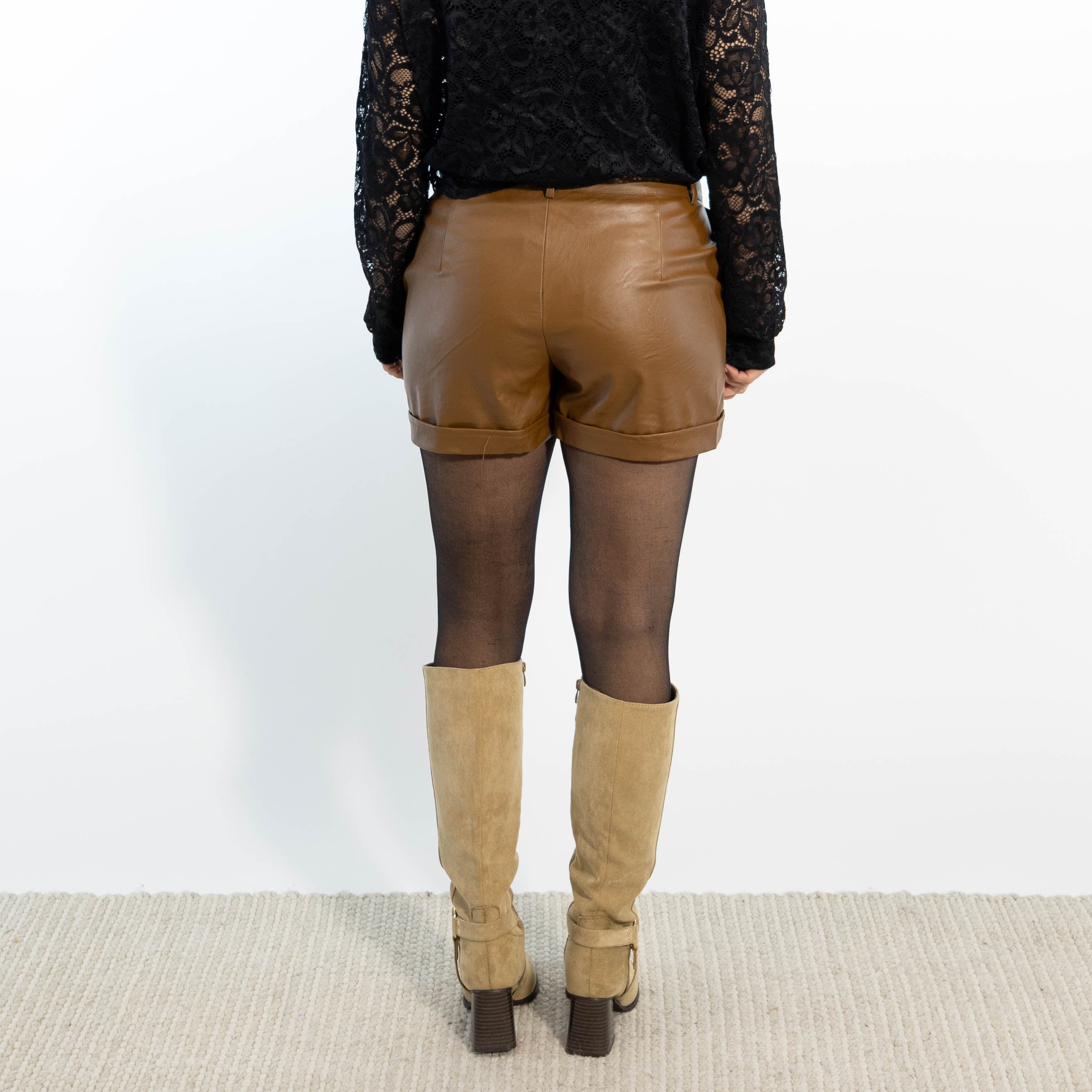 Allie hotpants, Cognac