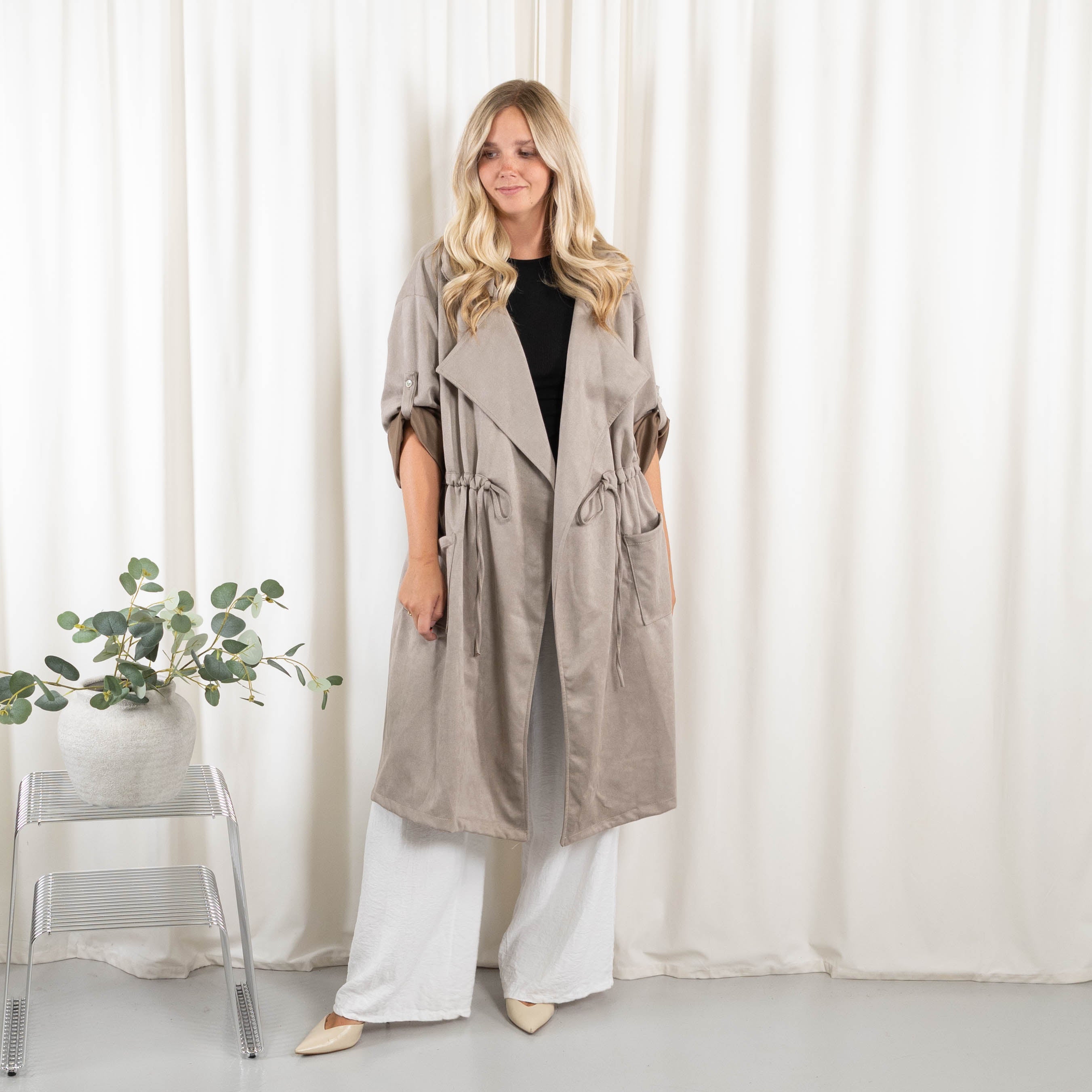 Hanne jakke, Taupe
