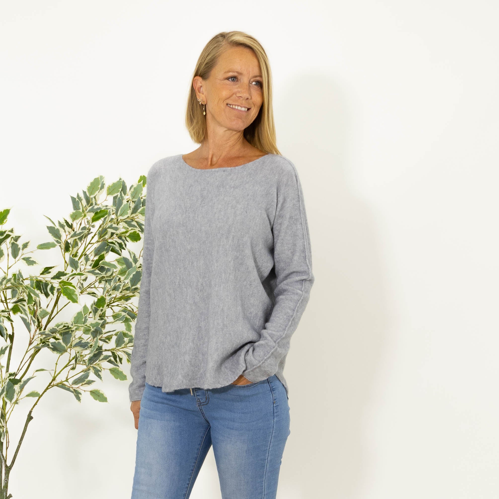Anastacia strik, Grå