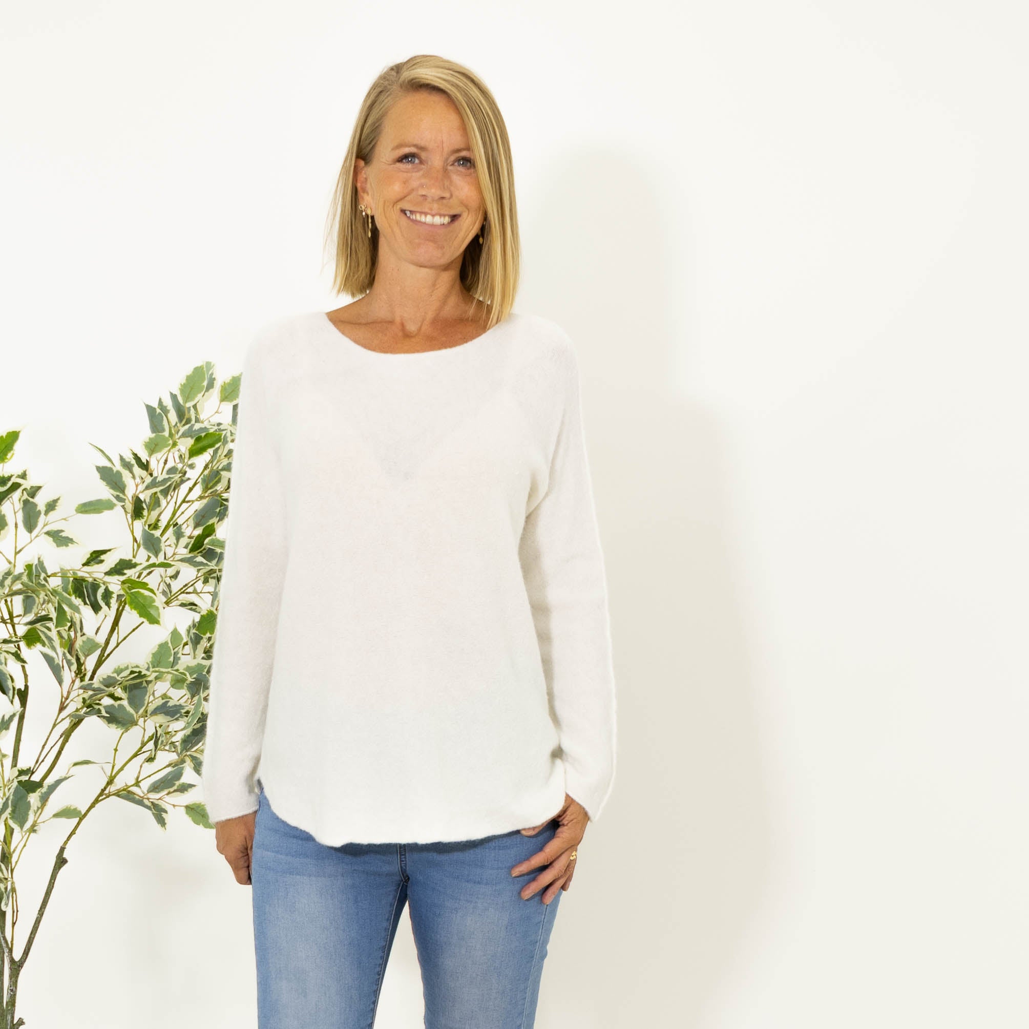 Anastacia strik, Hvid