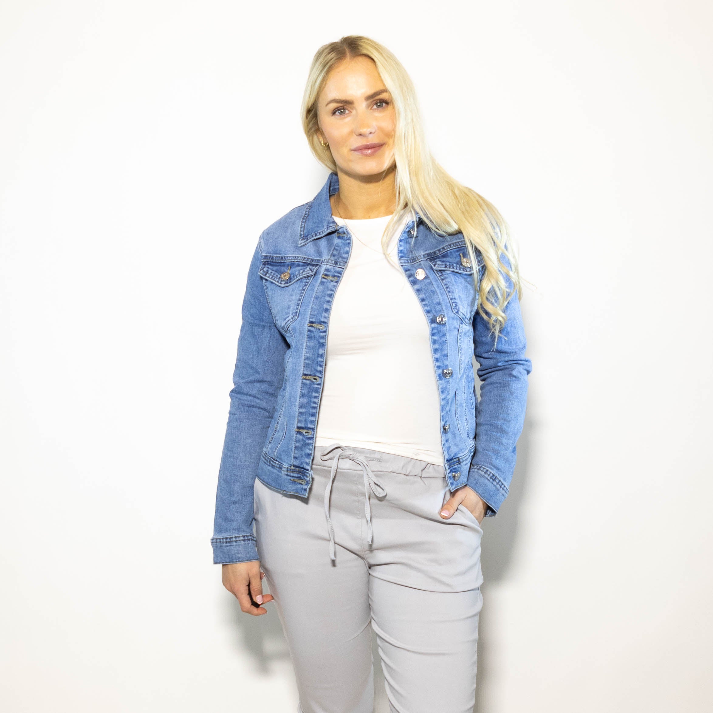 Roma denim jakke, Lysvask