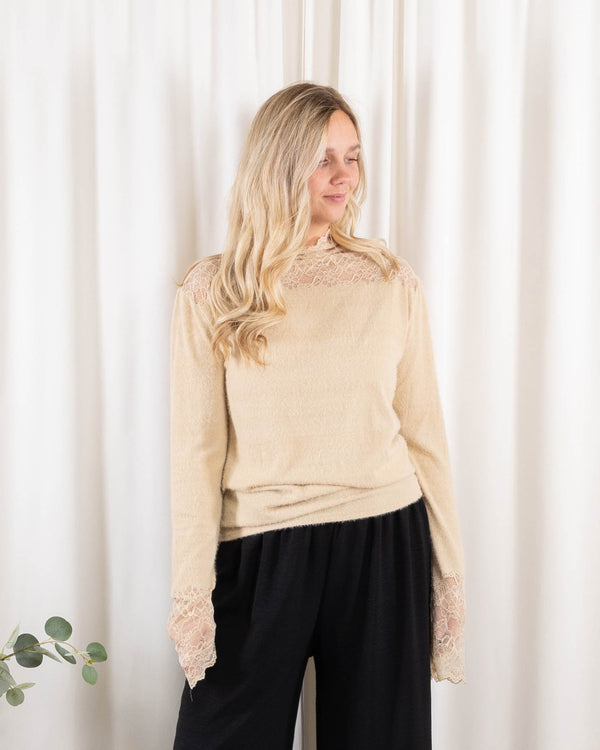 Jill overdel, Beige