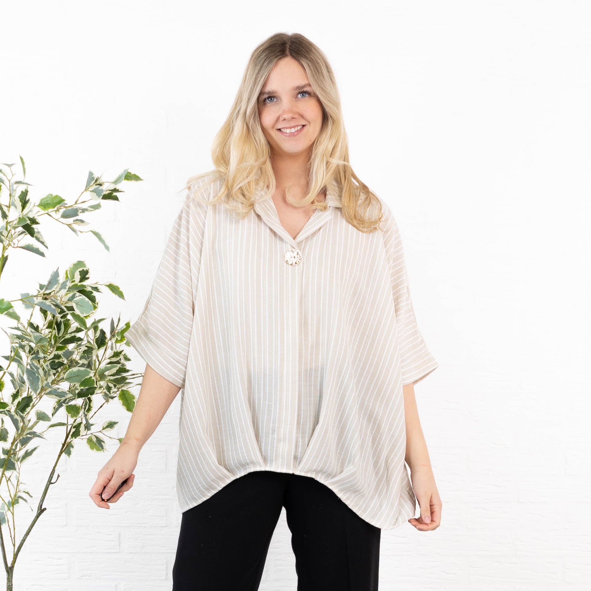 Chrisy overdel, Beige