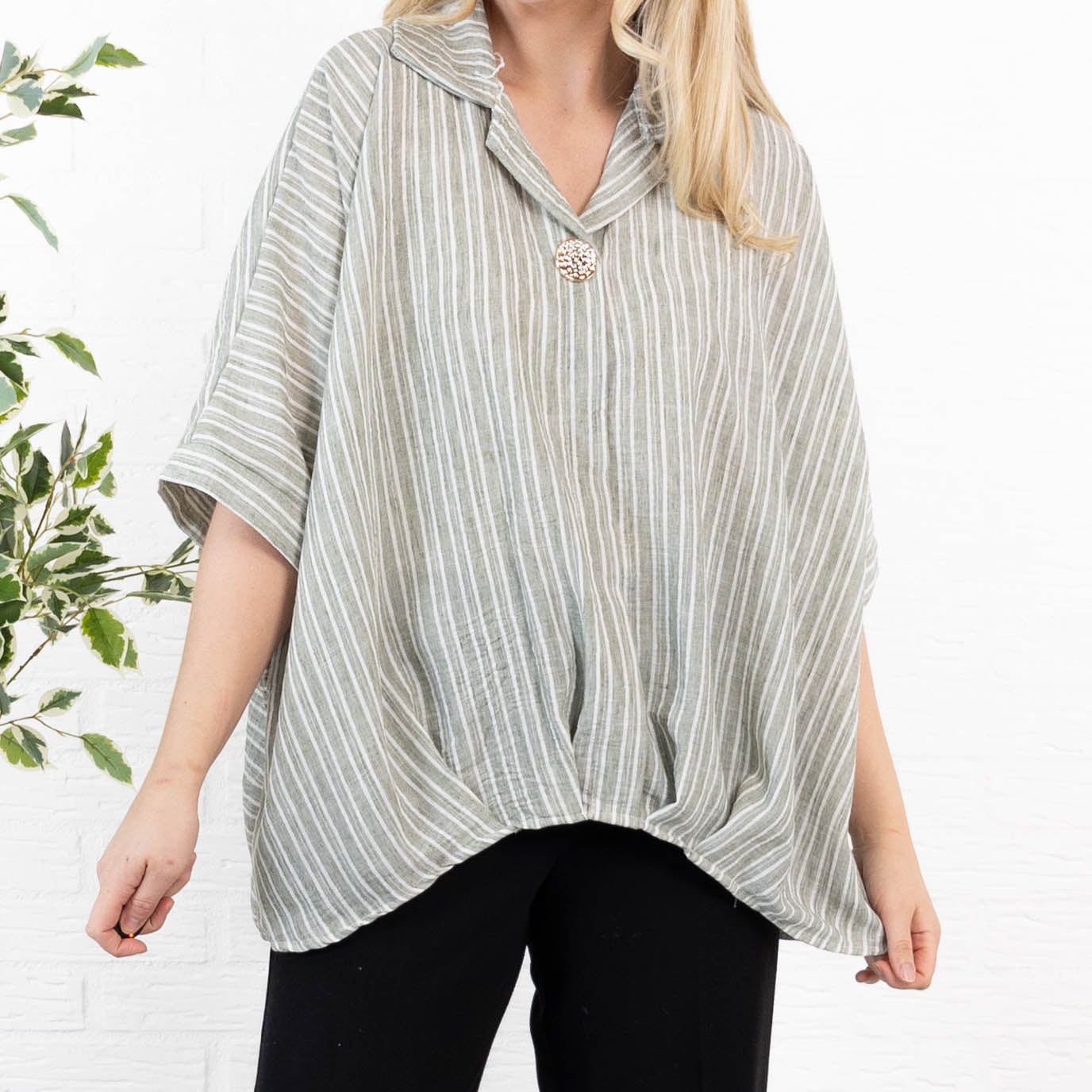 Chrisy overdel, Khaki